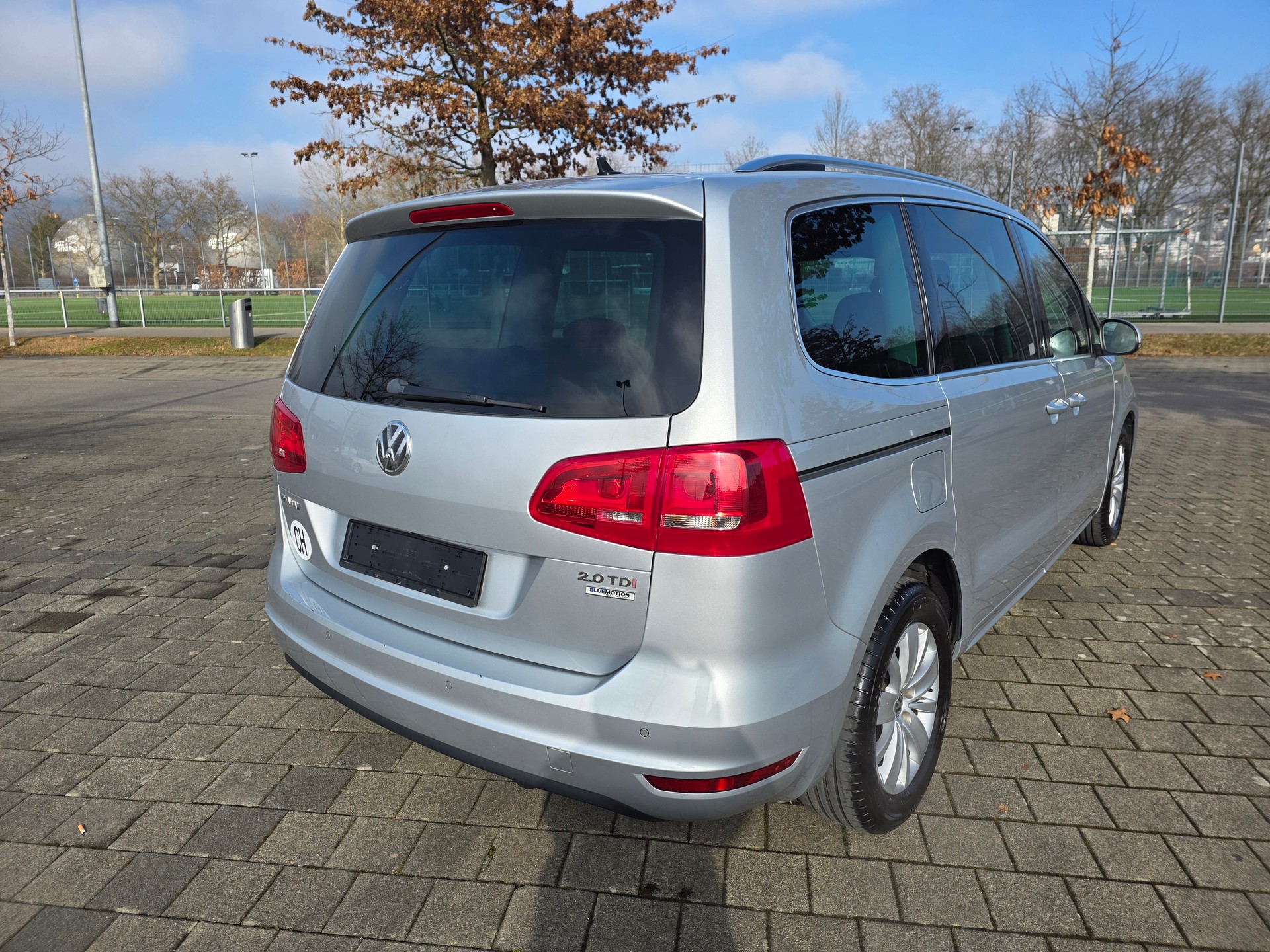 VW Sharan 2.0 TDI BMT Comfortline DSG-image-6