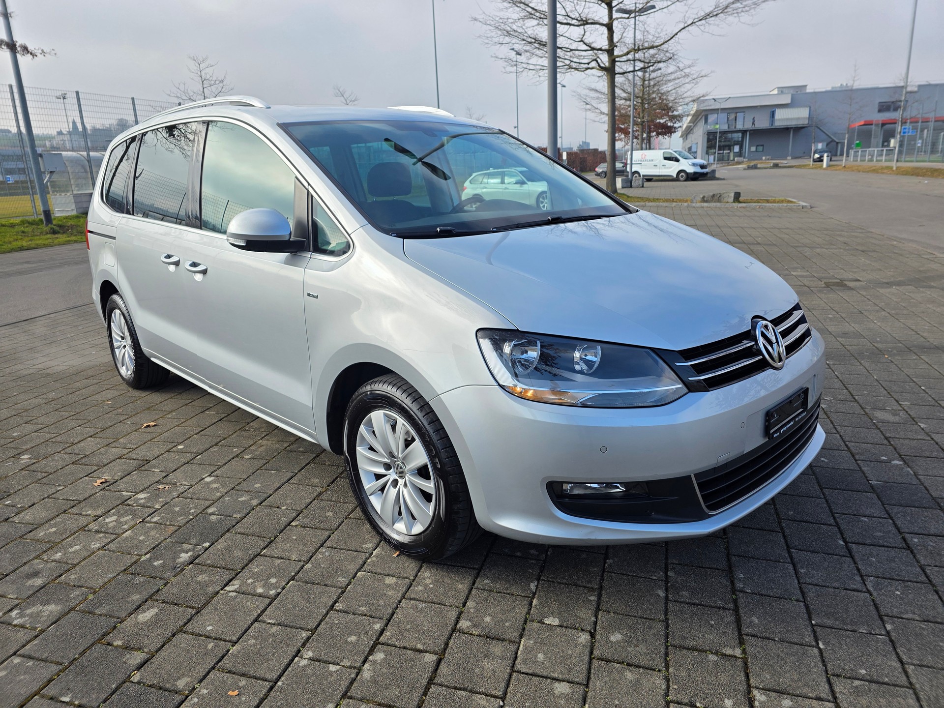 VW Sharan 2.0 TDI BMT Comfortline DSG-showroom-element-1