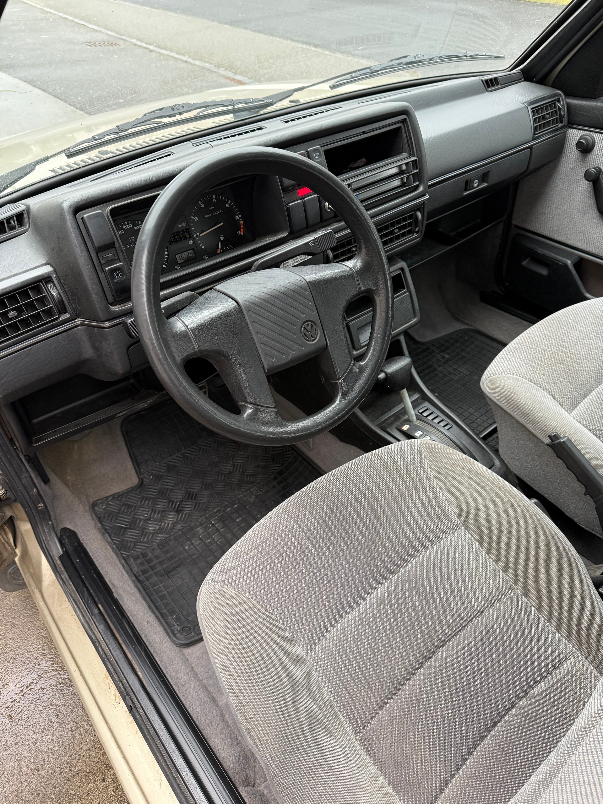 VW Jetta 1800 GL-image-10