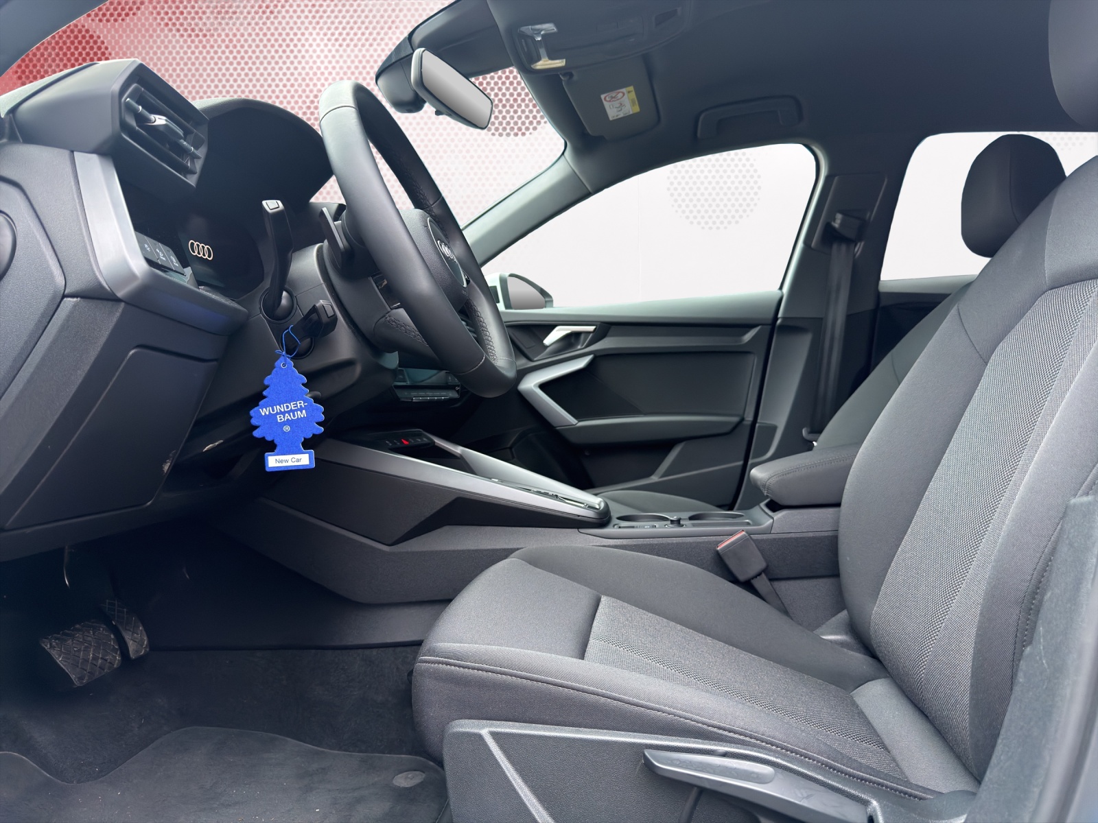 AUDI A3 Sportback 35 TFSI S line Attraction S-tronic * CH-Fahrzeug *-image-9