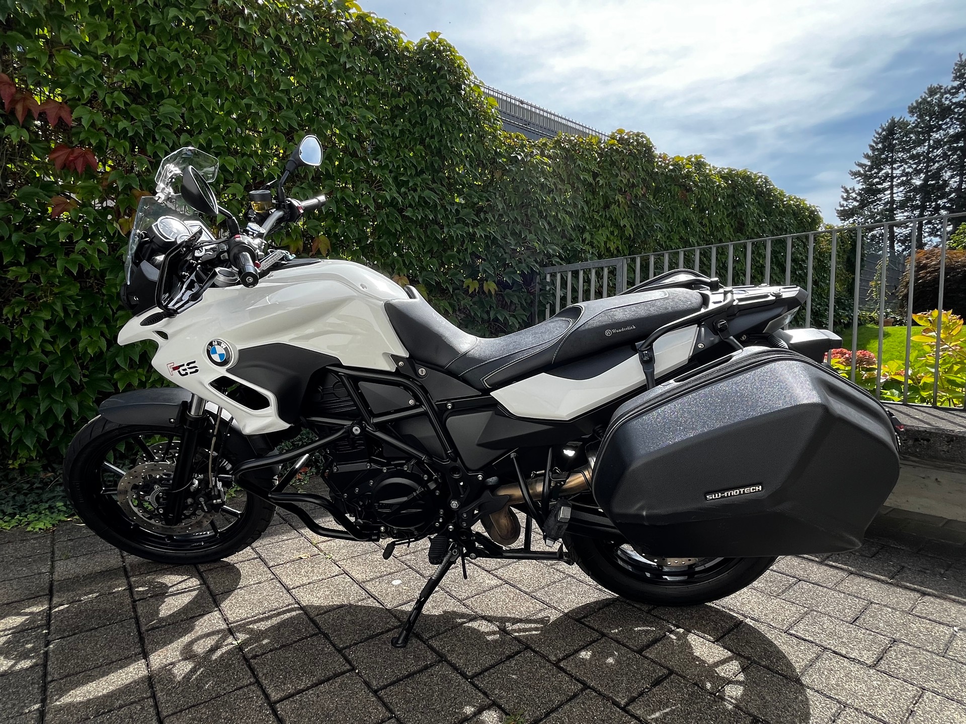 BMW F 700 GS ABS-image-1
