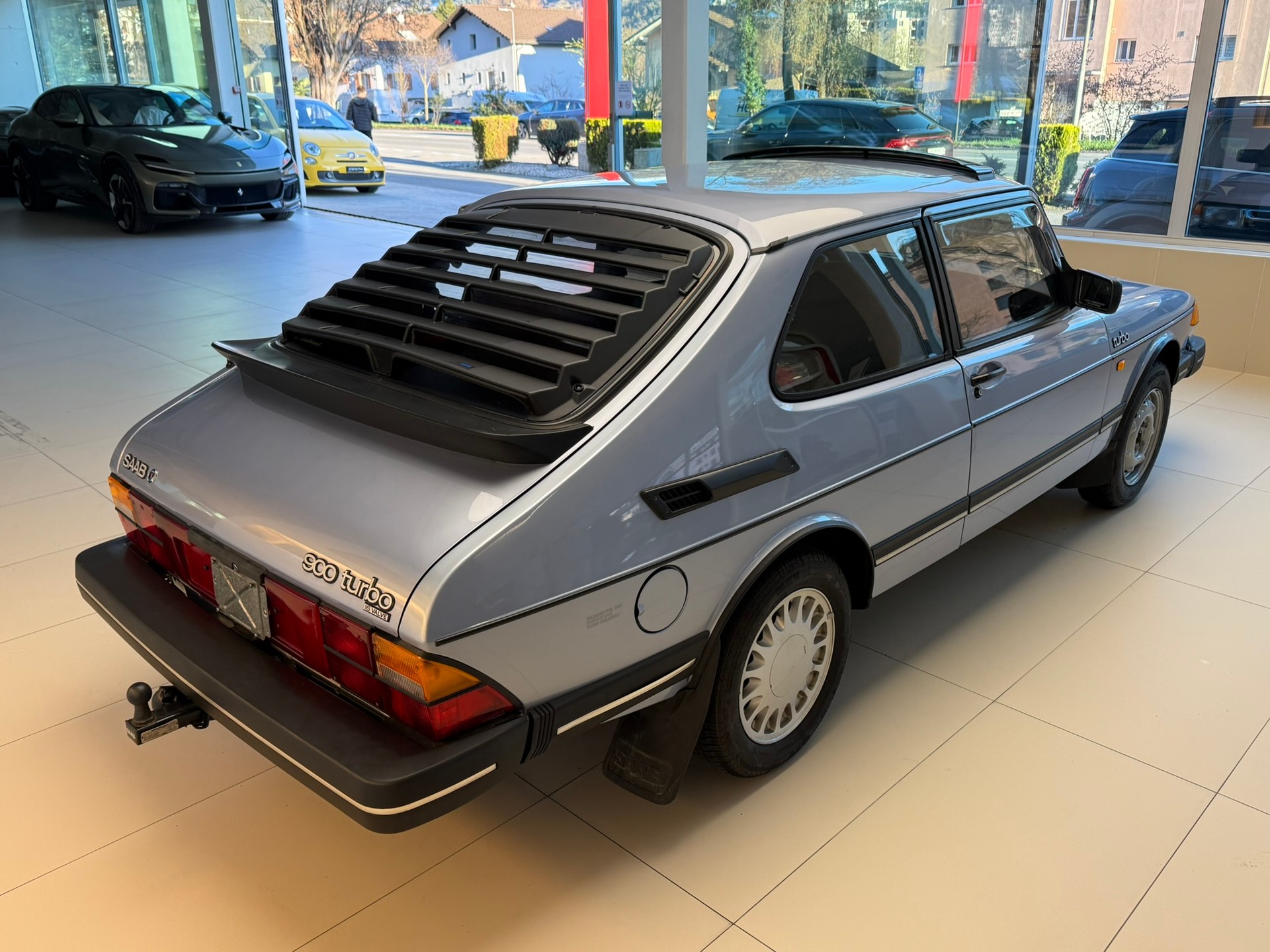 SAAB 900 2.0 turbo 16 S-image-4