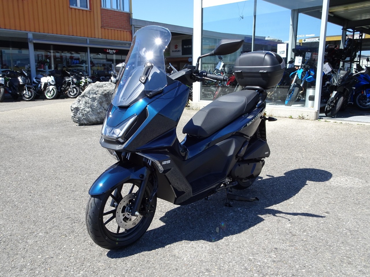 KYMCO Sky Town 125 Topcase-image-3