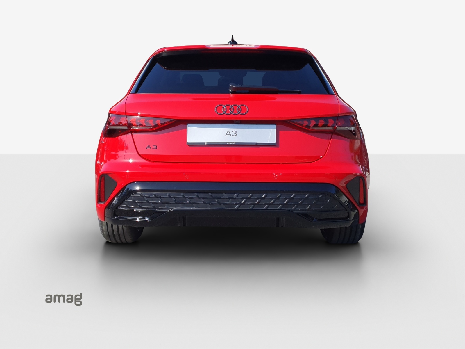 AUDI A3 Sportback TFSI 110 kW S line Attraction S tronic-showroom-element-3