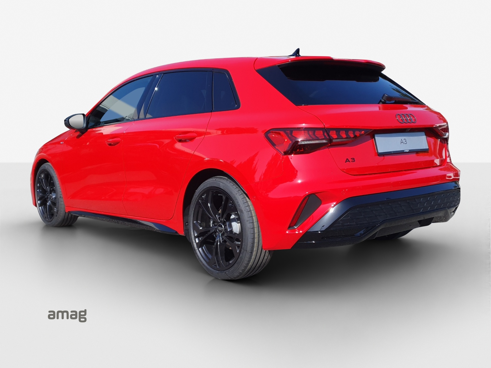 AUDI A3 Sportback TFSI 110 kW S line Attraction S tronic-showroom-element-2