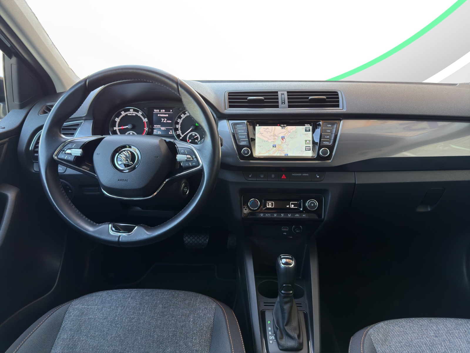 SKODA Fabia Combi 1.0 TSI Clever DSG-image-9