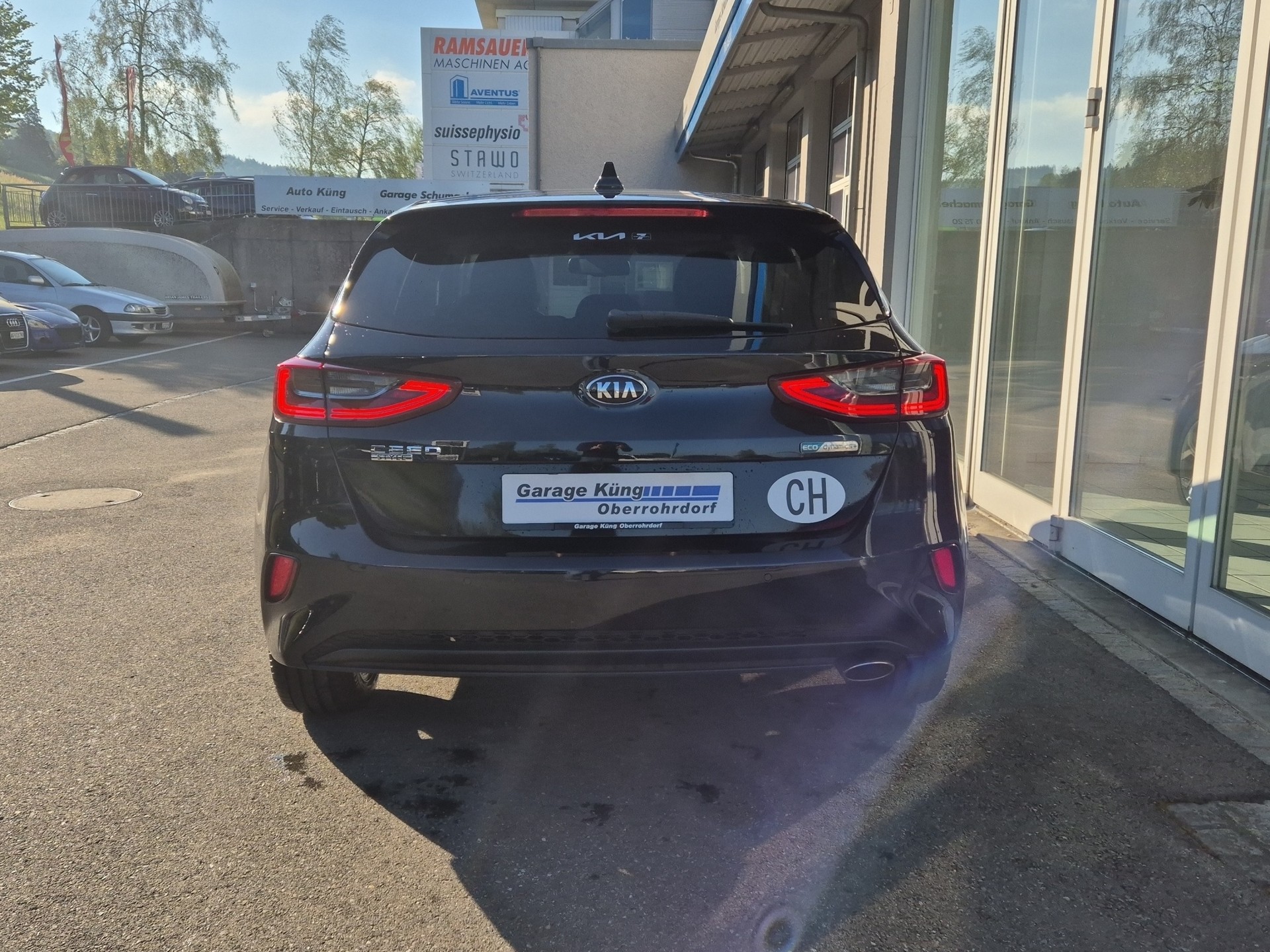 KIA Ceed 1.5 T-GDi MHEV Style DCT-image-4