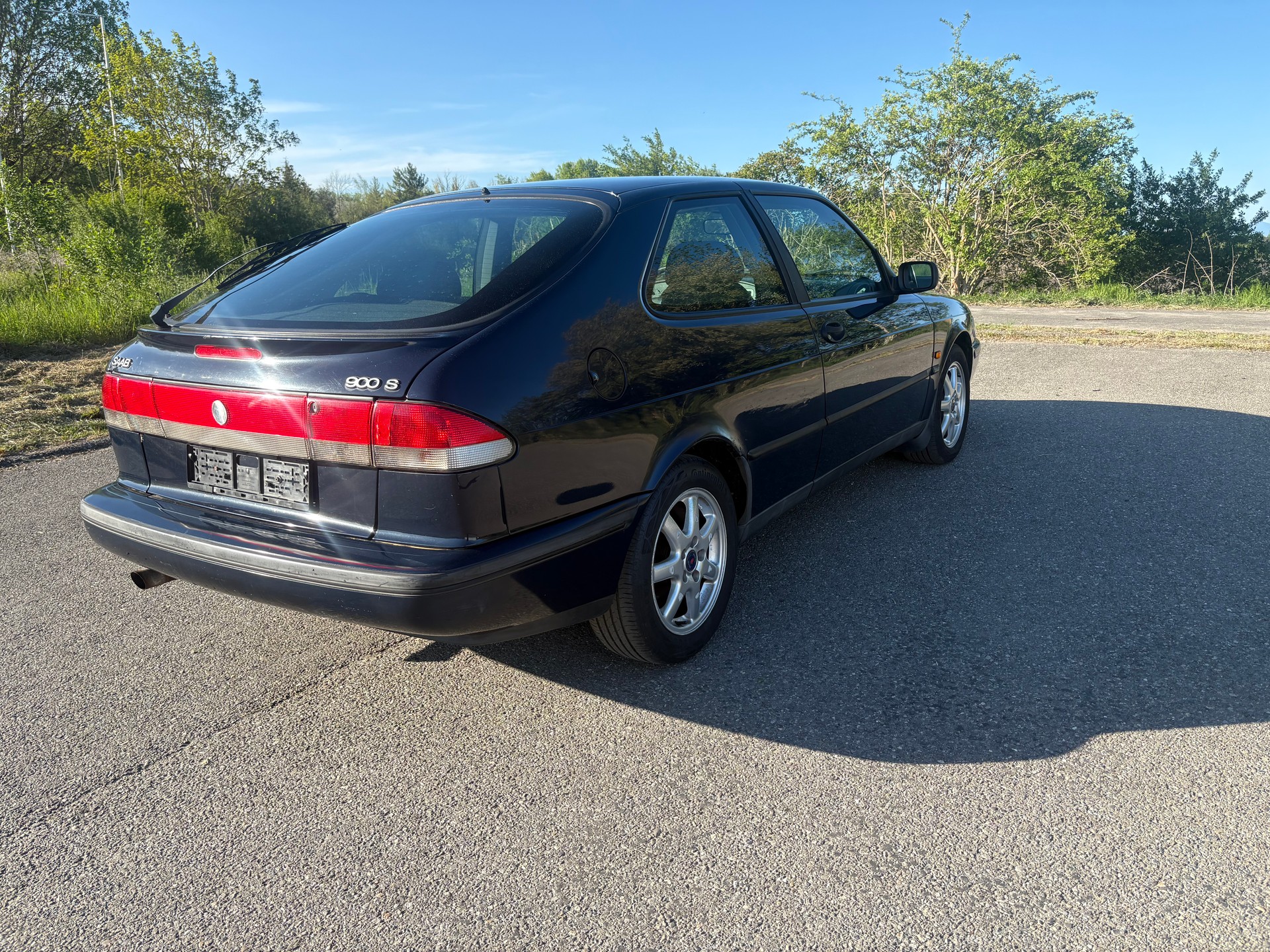 SAAB 900 S 2.0i-16-image-6