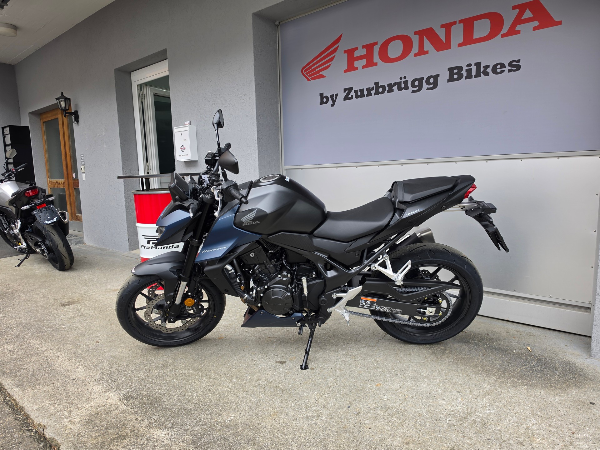 HONDA CB 750 Hornet E-clutch-image-4