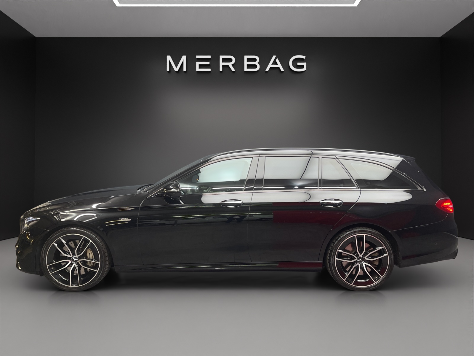 MERCEDES-BENZ E 53 AMG 4Matic-image-2