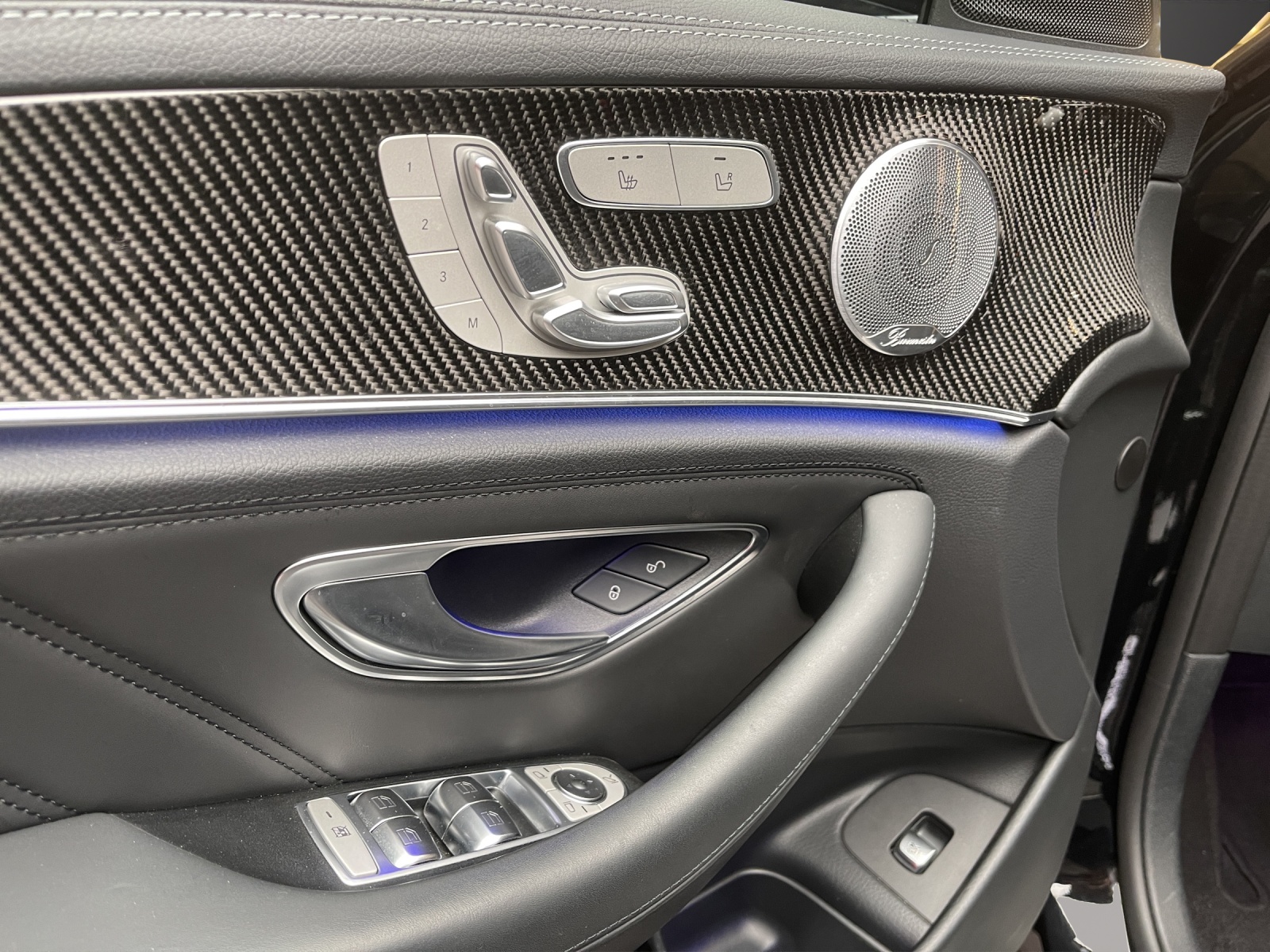 MERCEDES-BENZ E 53 AMG 4Matic-image-12