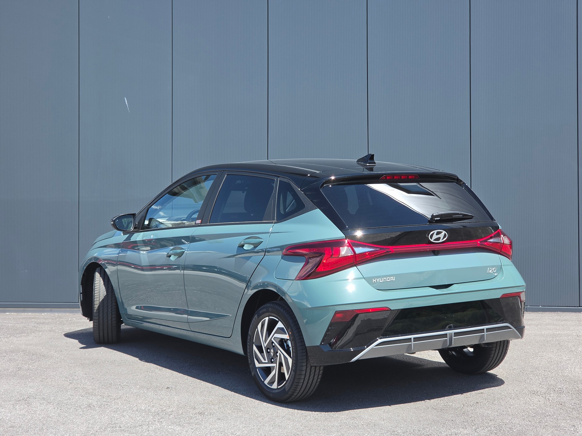 HYUNDAI i20 1.0 T-GDi Amplia DCT-image-1