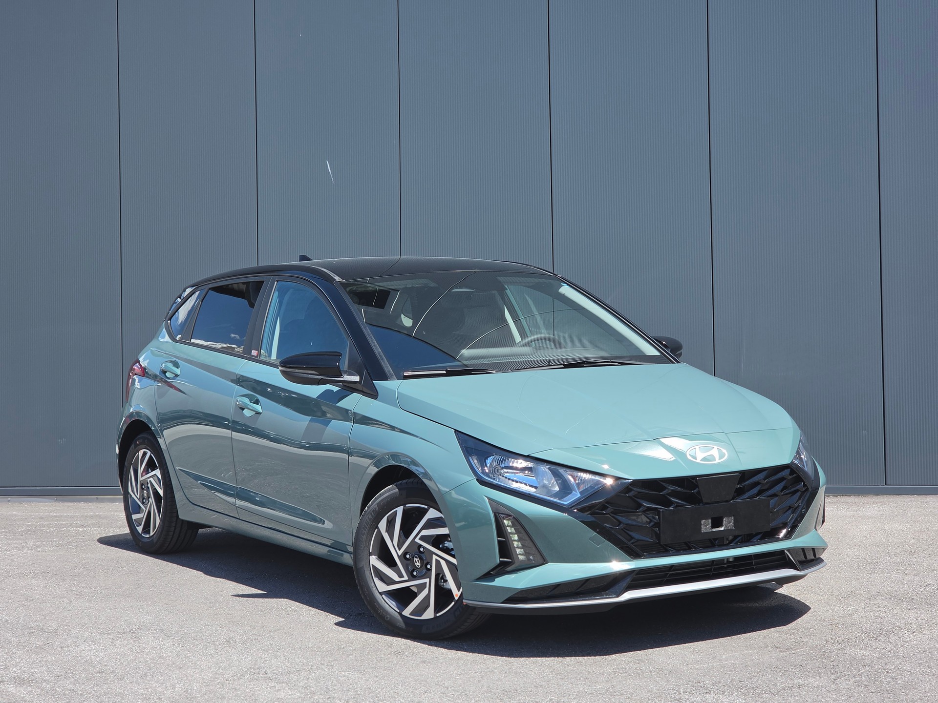 HYUNDAI i20 1.0 T-GDi Amplia DCT
