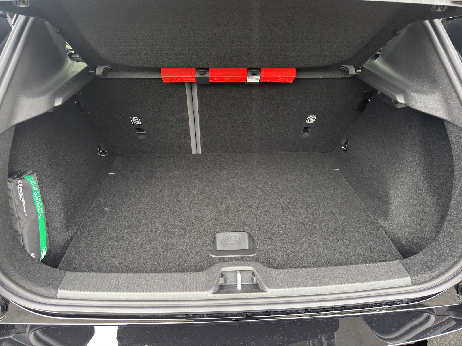 VOLVO EX 30 E60 Twin Ultra Performance Sw. Black Ed. AWD-image-15