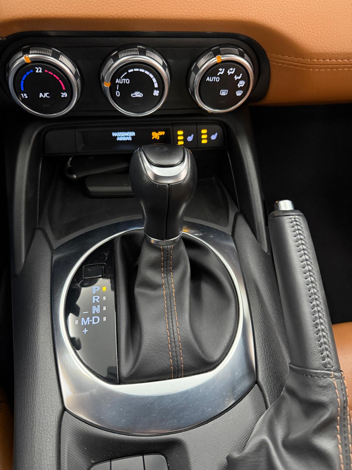 FIAT 124 Spider 1.4 TB Lusso Automatic-image-19