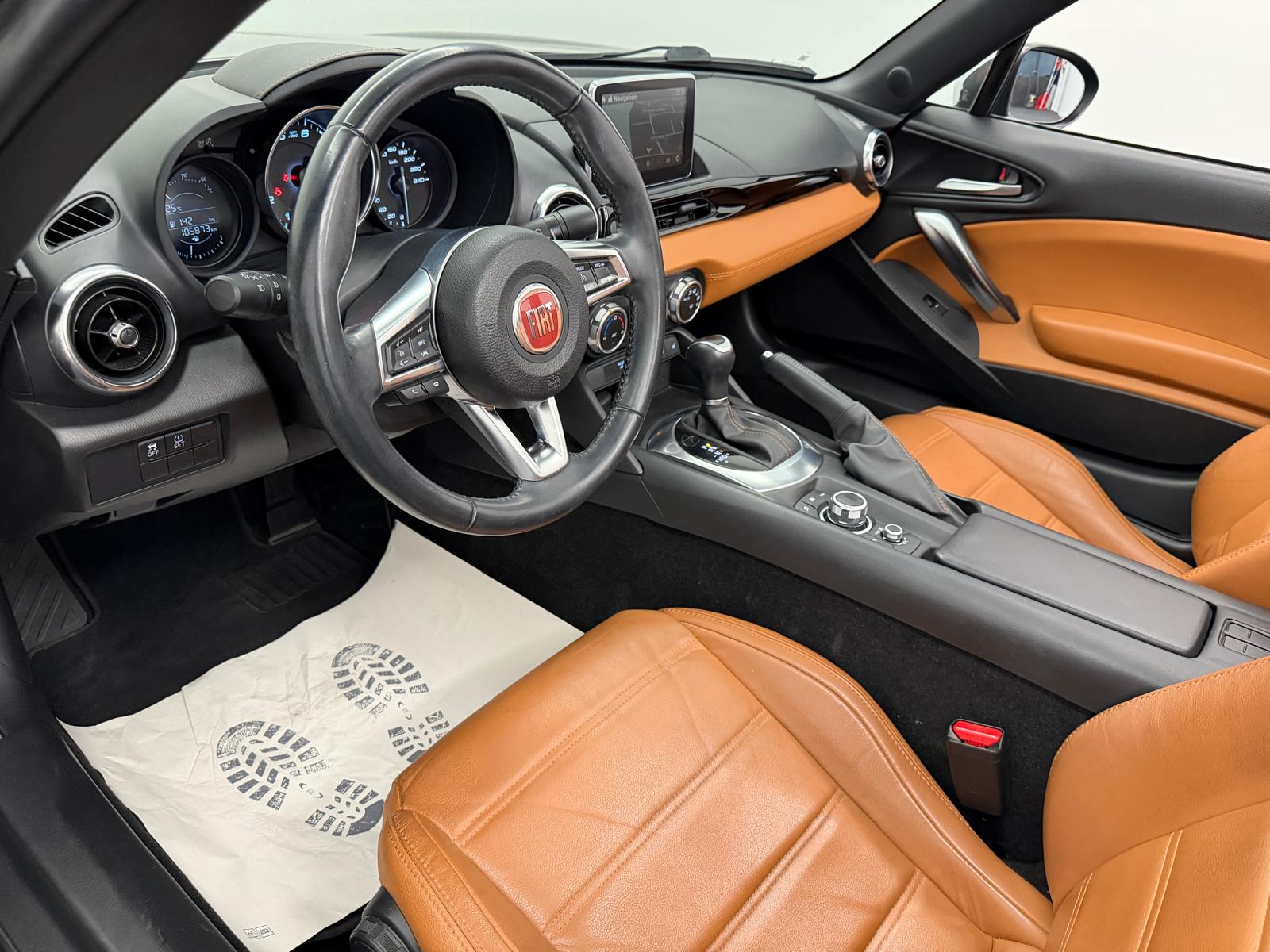 FIAT 124 Spider 1.4 TB Lusso Automatic-image-12