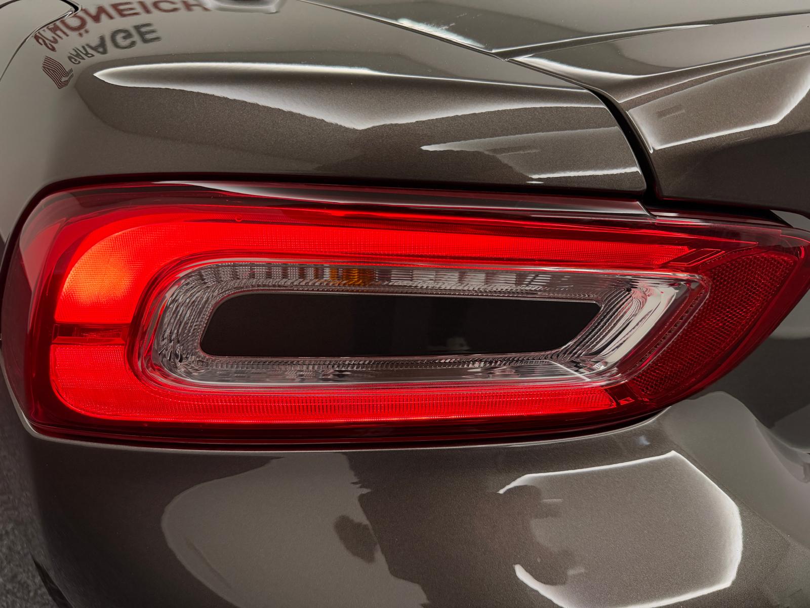 FIAT 124 Spider 1.4 TB Lusso Automatic-image-11