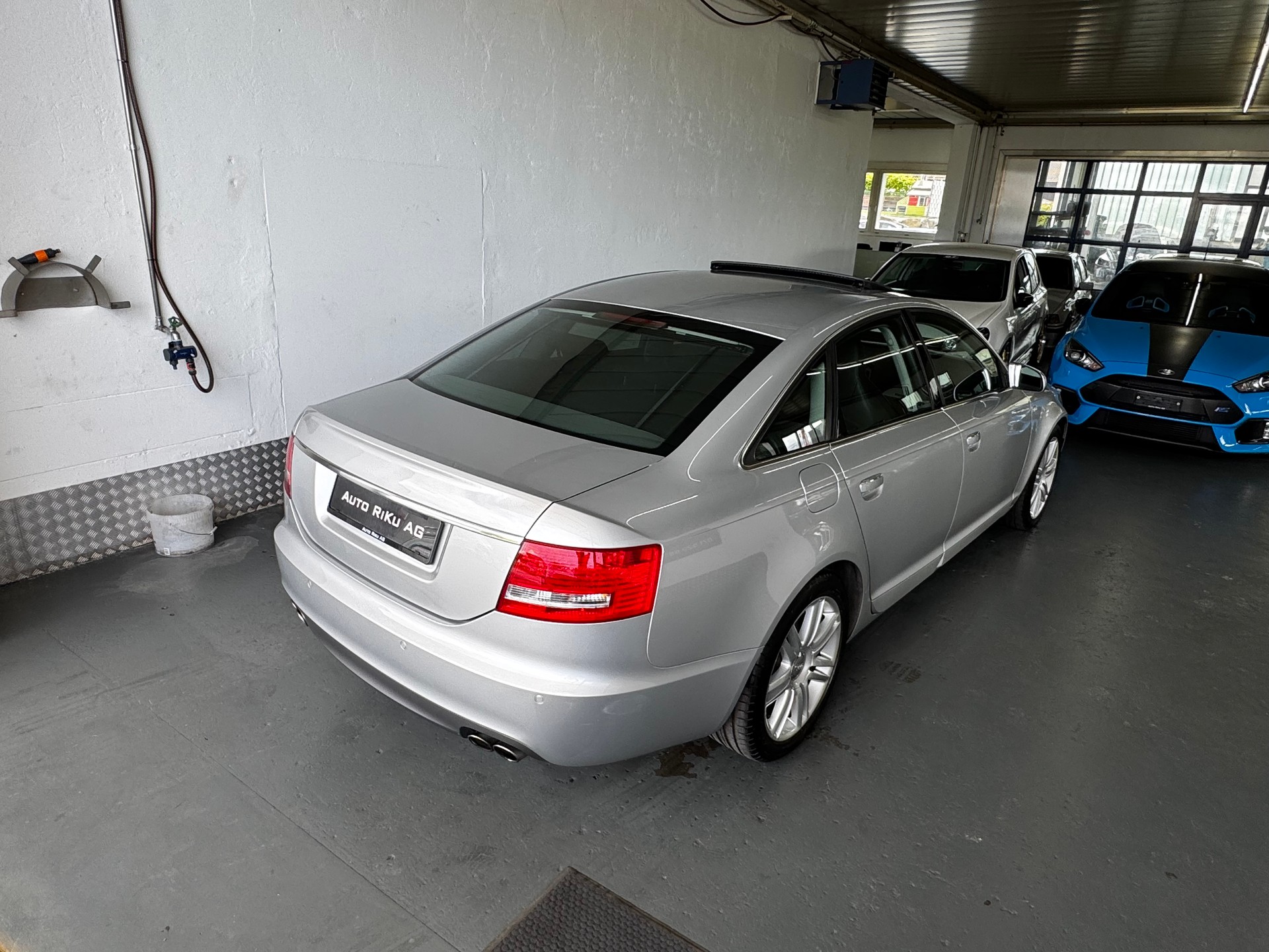 AUDI S6 Limousine 5.2 V10 quattro tiptronic-image-10