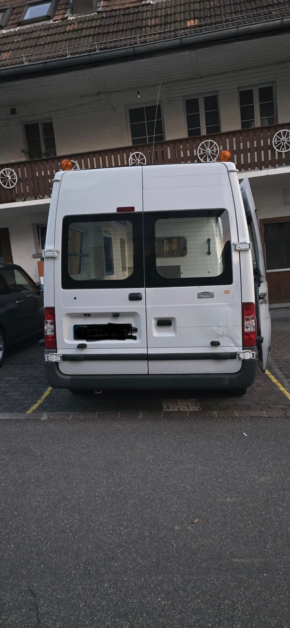 FORD Transit Van 350L Level 3-image-5