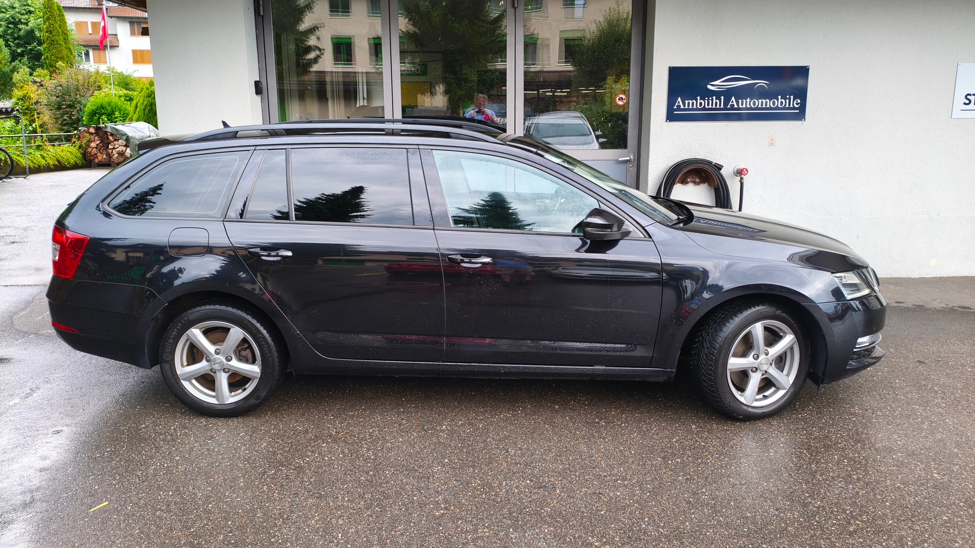 SKODA Octavia Combi 1.8 TSI Style 4x4 DSG-image-1