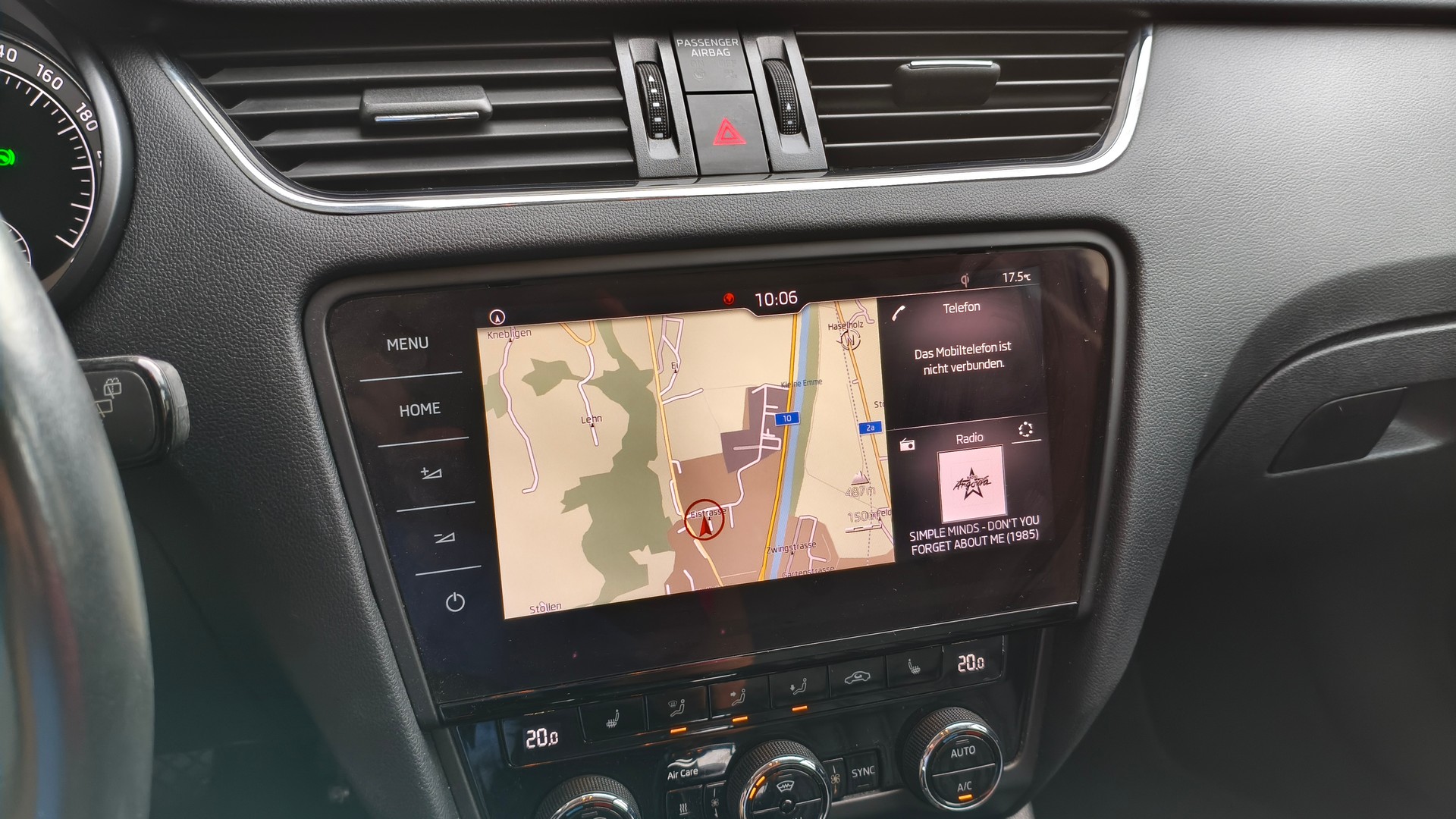 SKODA Octavia Combi 1.8 TSI Style 4x4 DSG-image-12