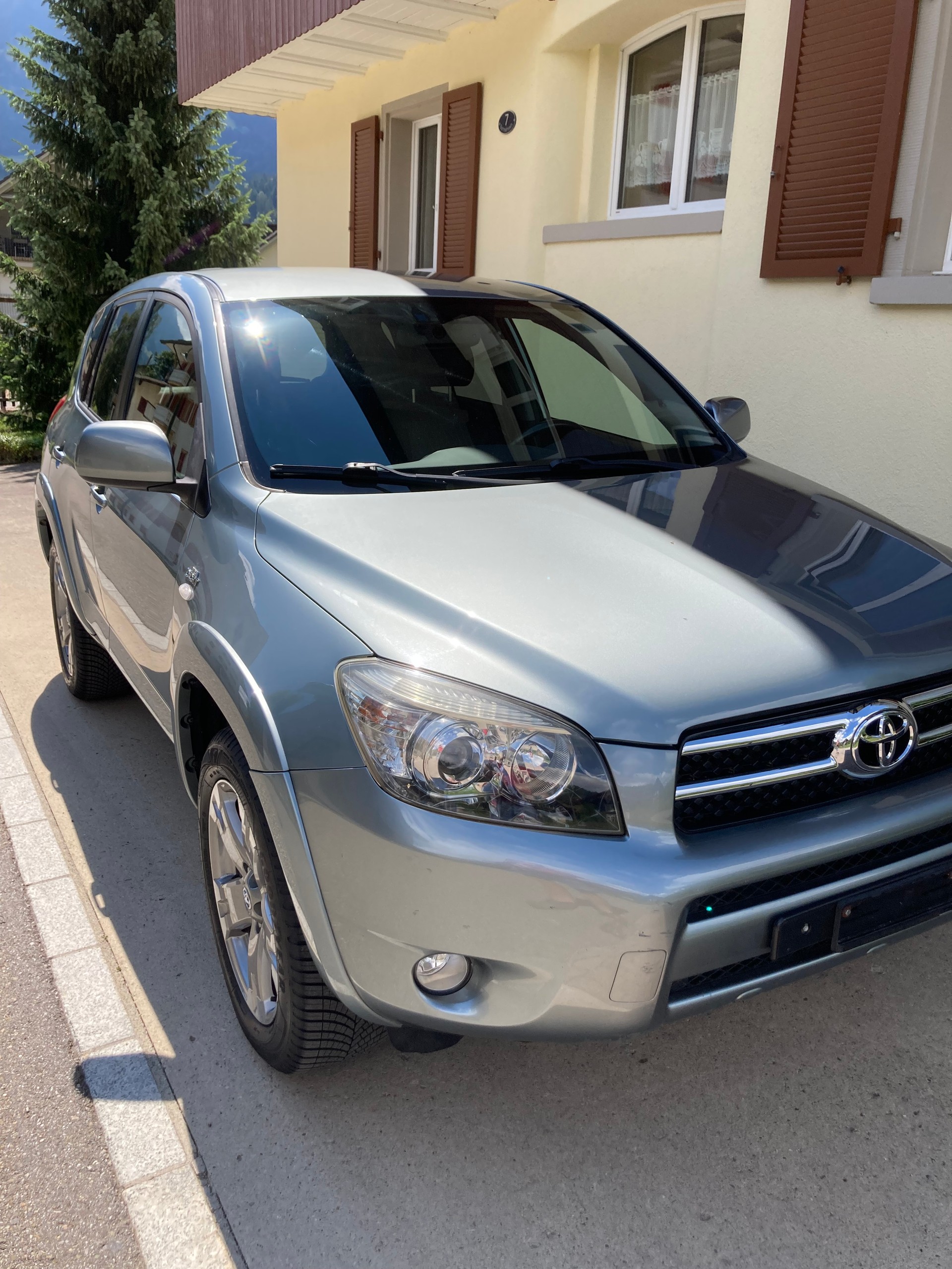 TOYOTA RAV-4-image-7
