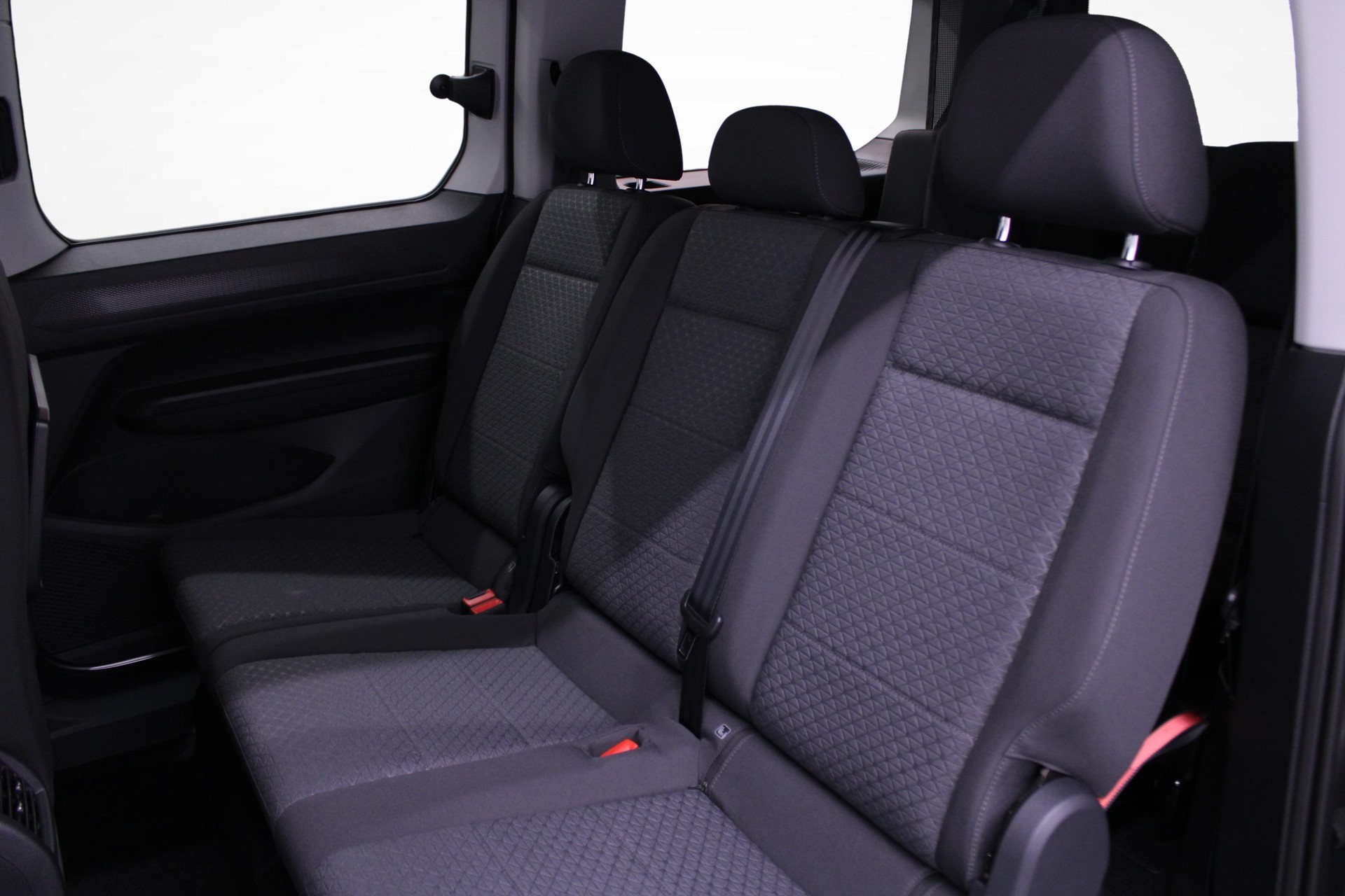 FORD Tourneo Grand Connect 2.0 EcoBlue 122 Titanium als 7-Plätzer-image-4
