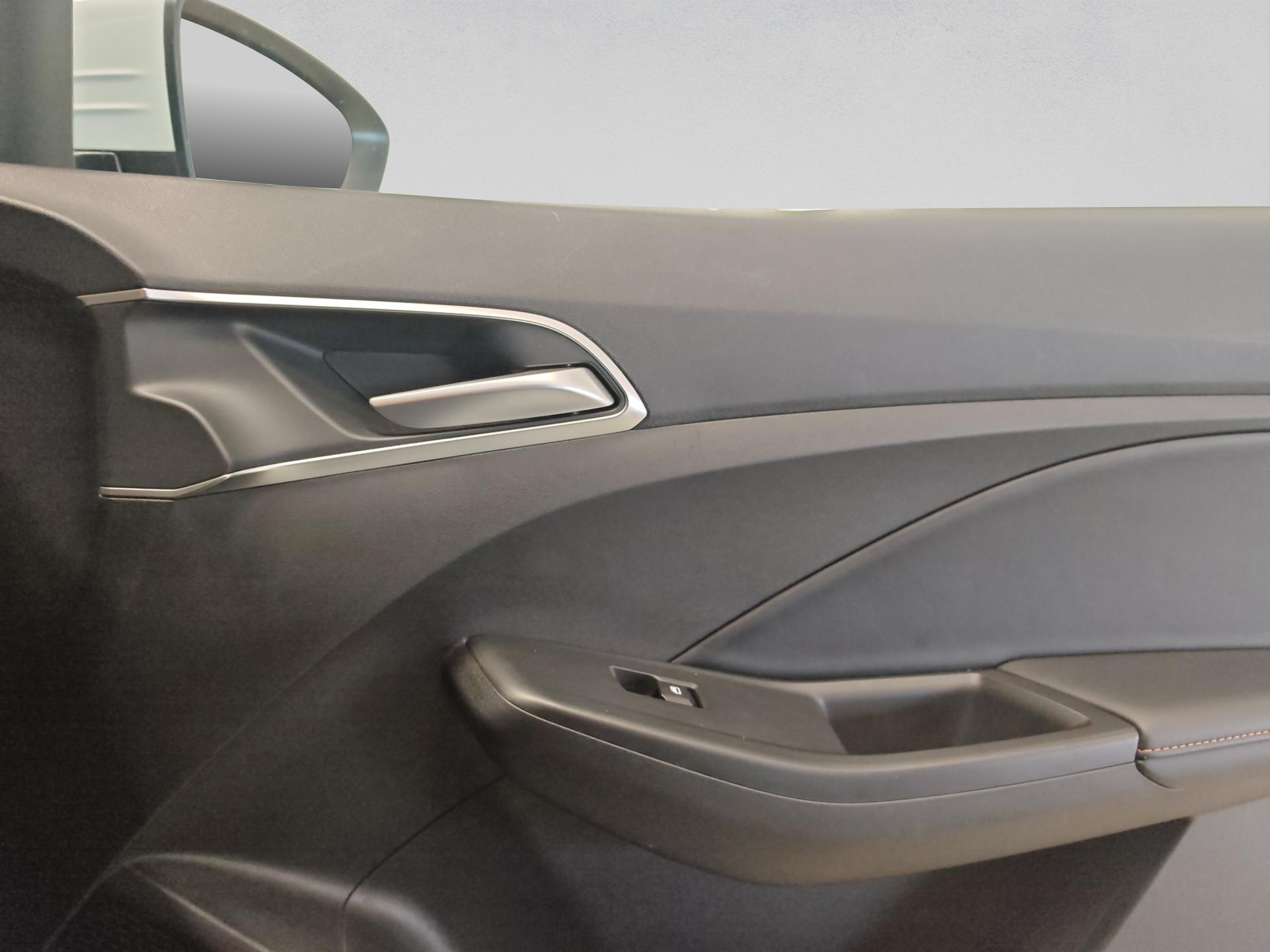 MG 3 1.5 Hybrid Luxury Aut.-image-23