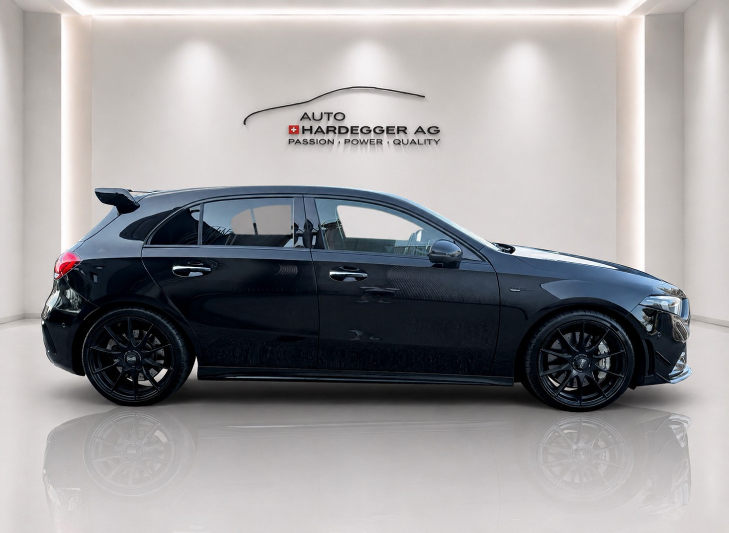 MERCEDES-BENZ A 35 AMG 4Matic Speedshift inkl. Garantie-showroom-element-2