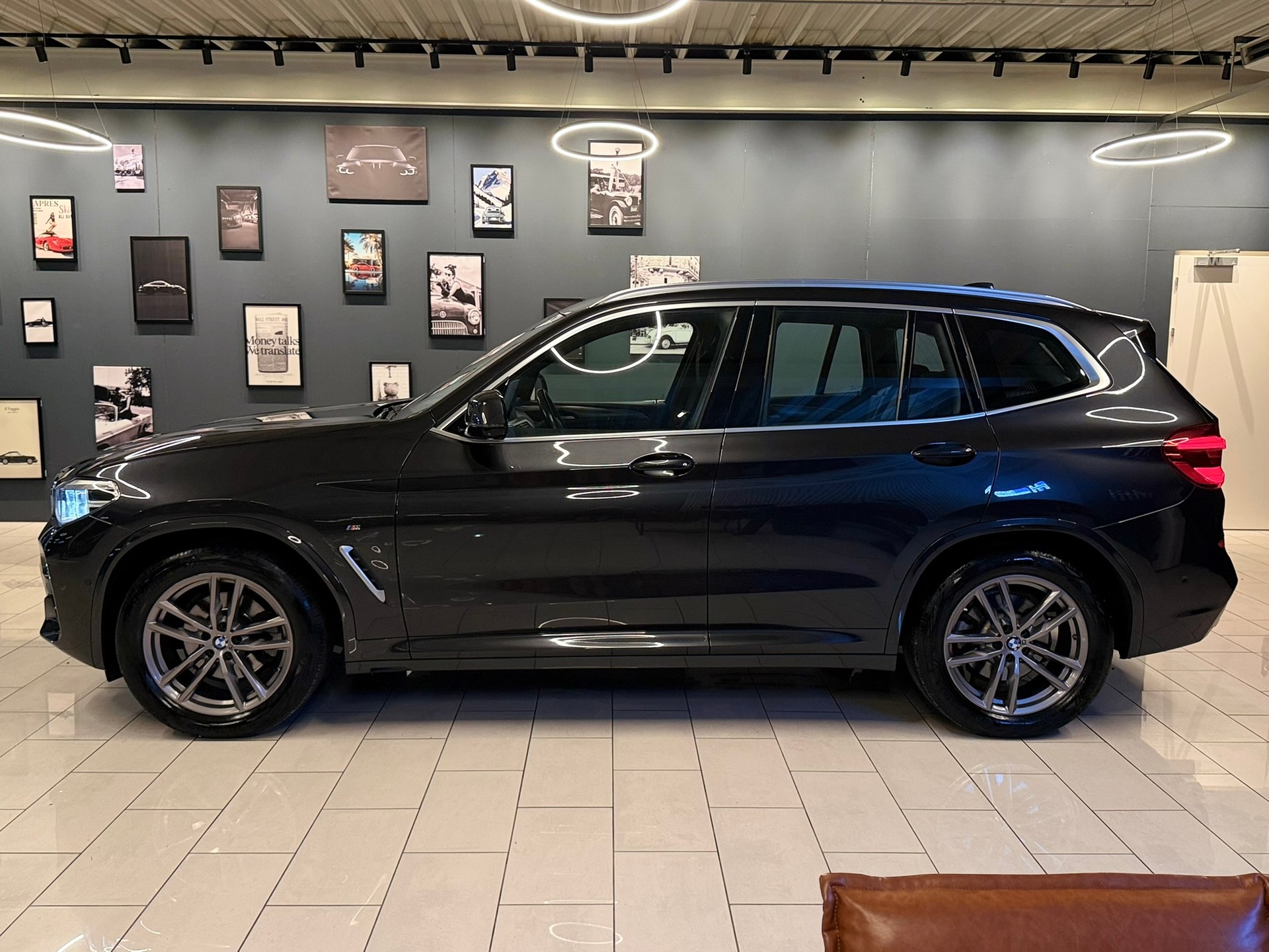 BMW X3 xDrive 20d Individual M Sport Steptronic-showroom-element-3