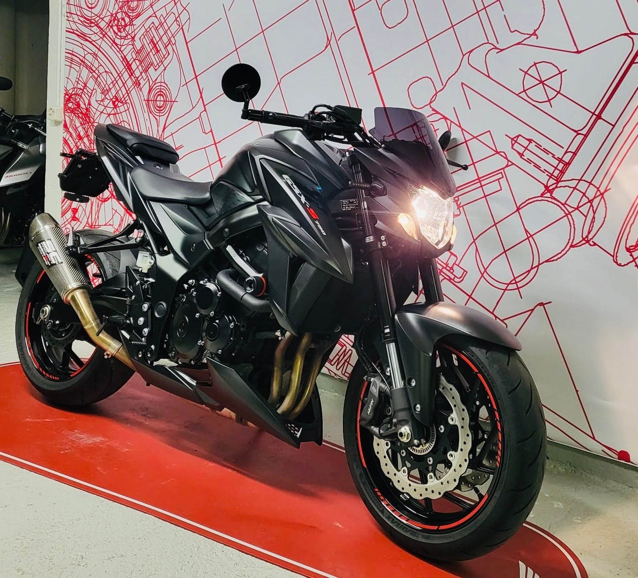 SUZUKI GSX-S 750 EVO 3-image-1