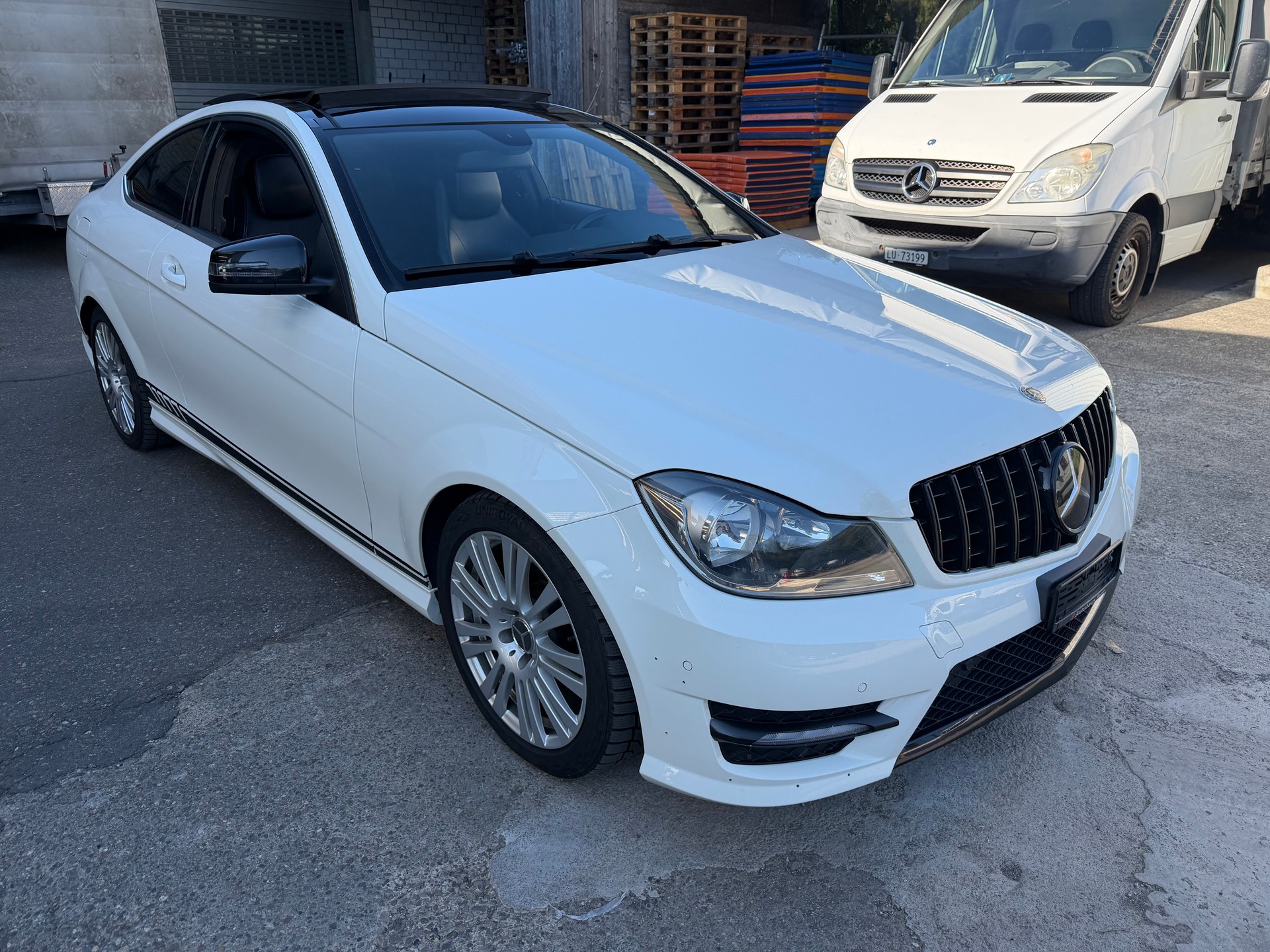 MERCEDES-BENZ C 180 Coupé MyStar 7G-Tronic-showroom-element-1