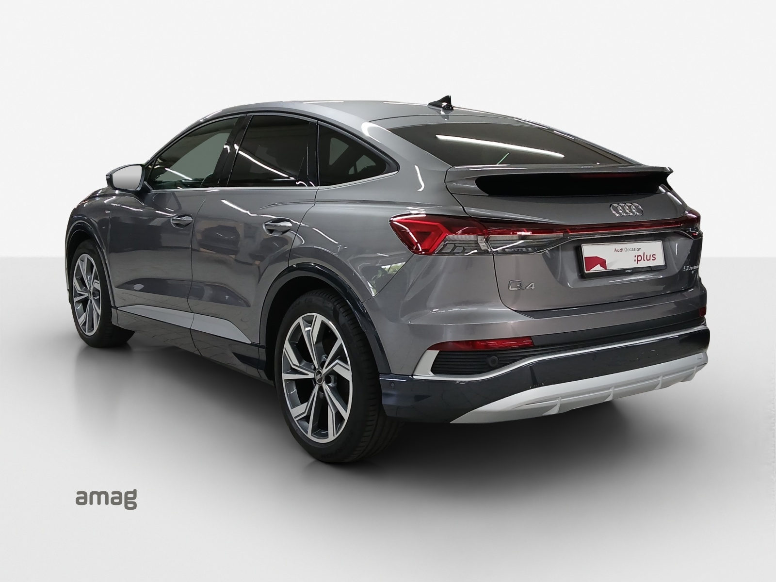 AUDI Q4 Sportback e-tron 50 quattro-showroom-element-2