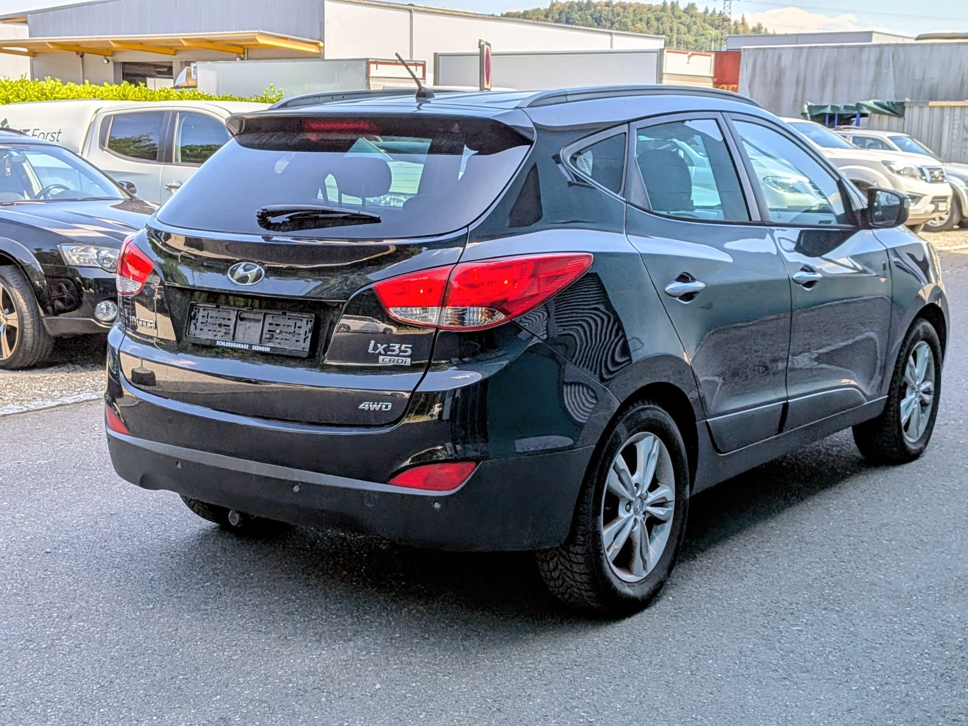 HYUNDAI iX 35 2.0 CRDi Style 4WD-image-3