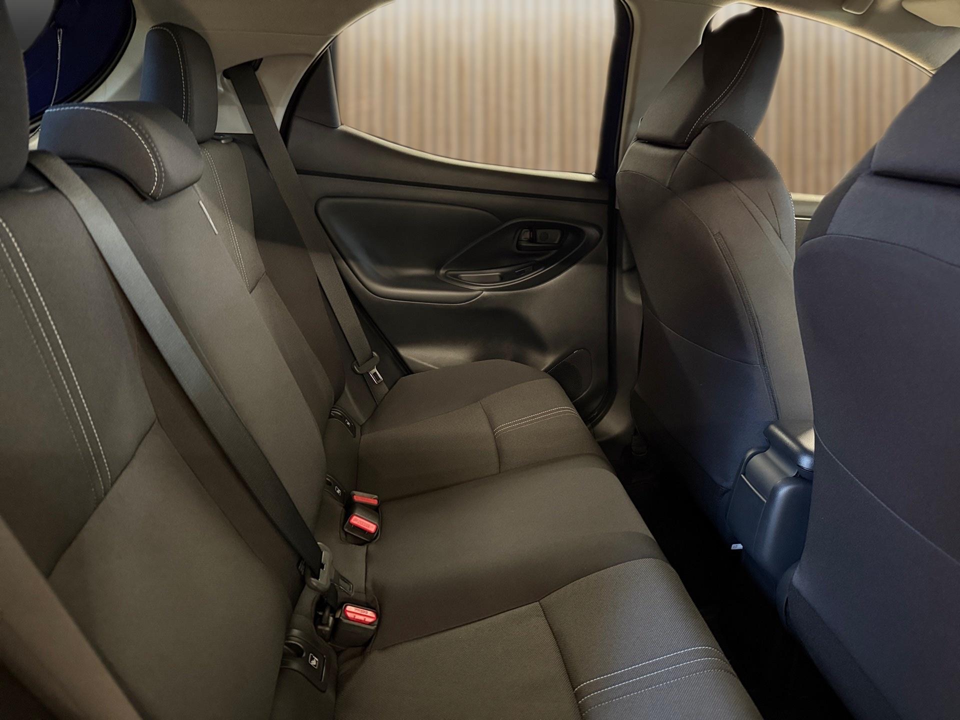 TOYOTA Yaris 1.5 Trend e-CVT-image-13