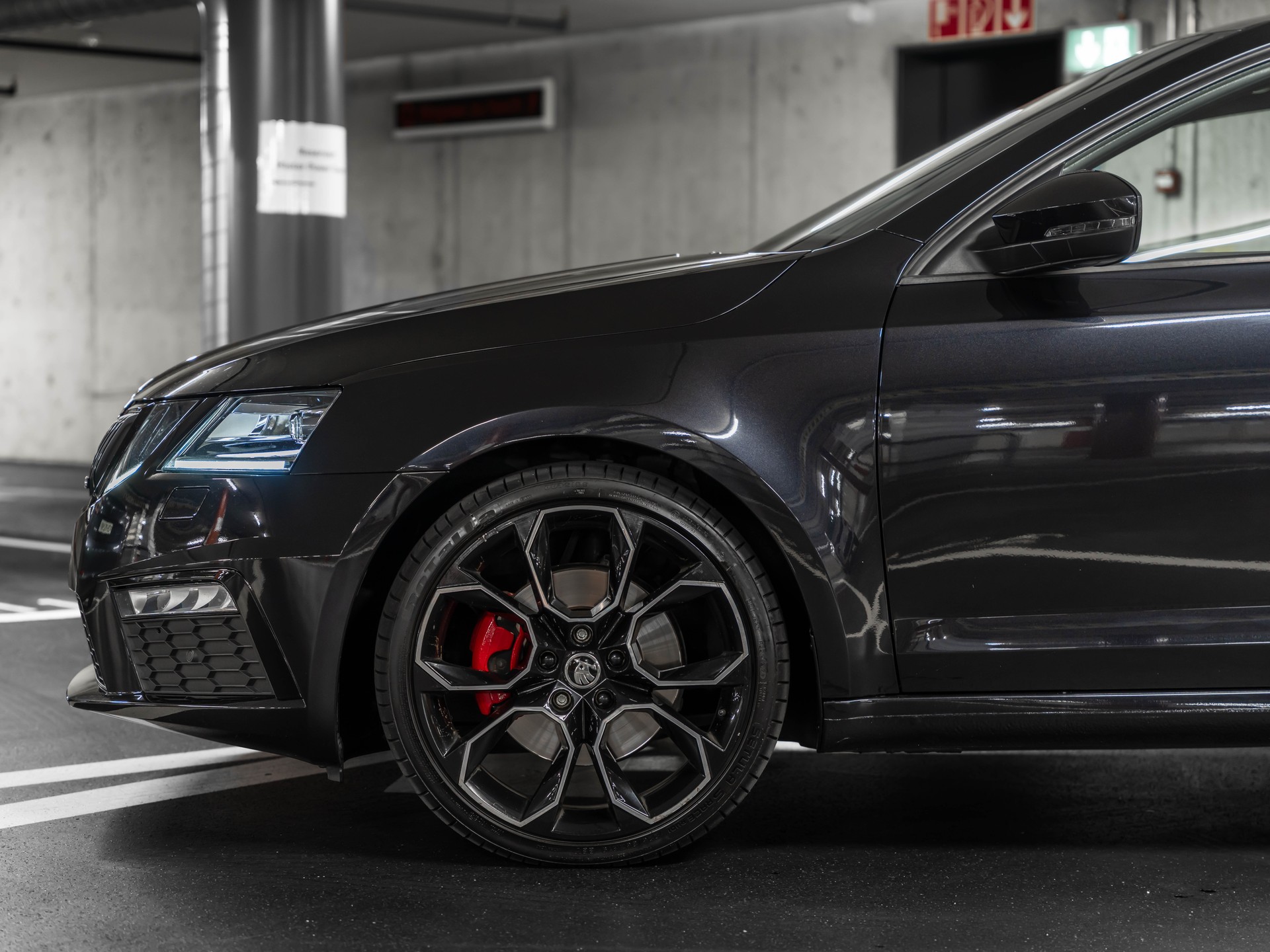 SKODA Octavia Combi 2.0 TDI RS 4x4 DSG-showroom-element-2