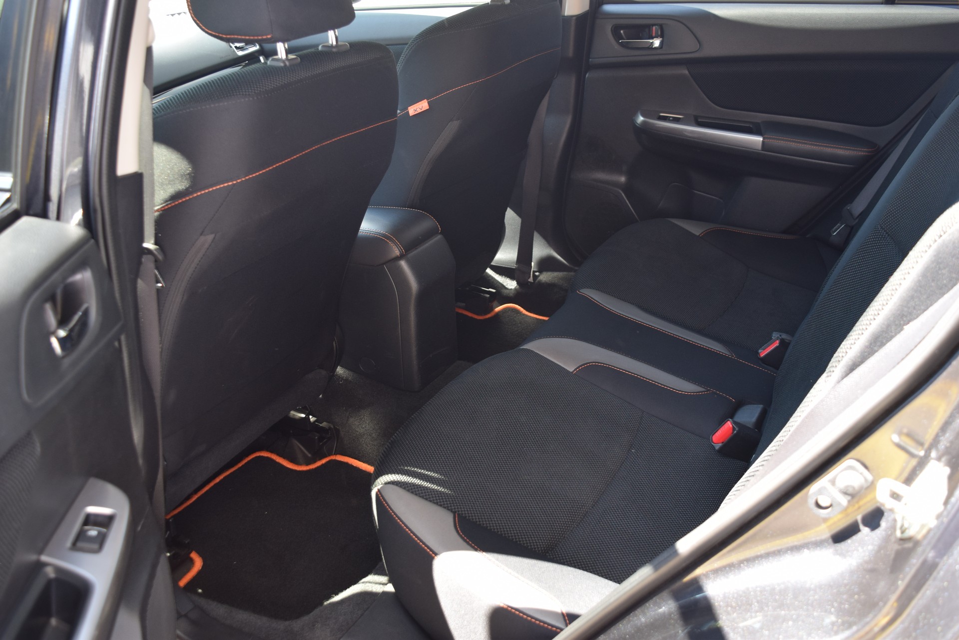 SUBARU XV 2.0 Swiss Two AWD CVT-image-14