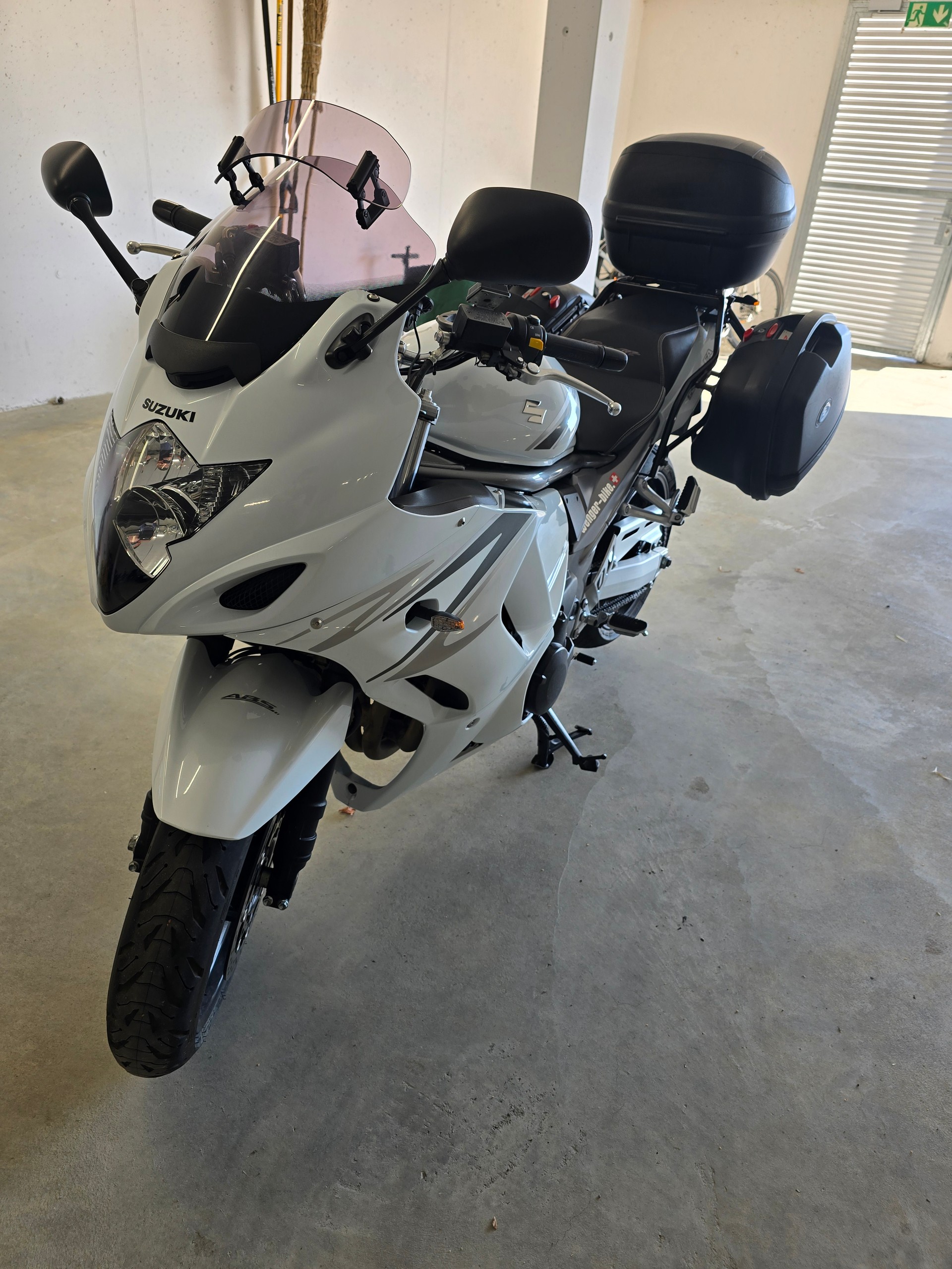 SUZUKI GSX 1250 F ABS-image-1