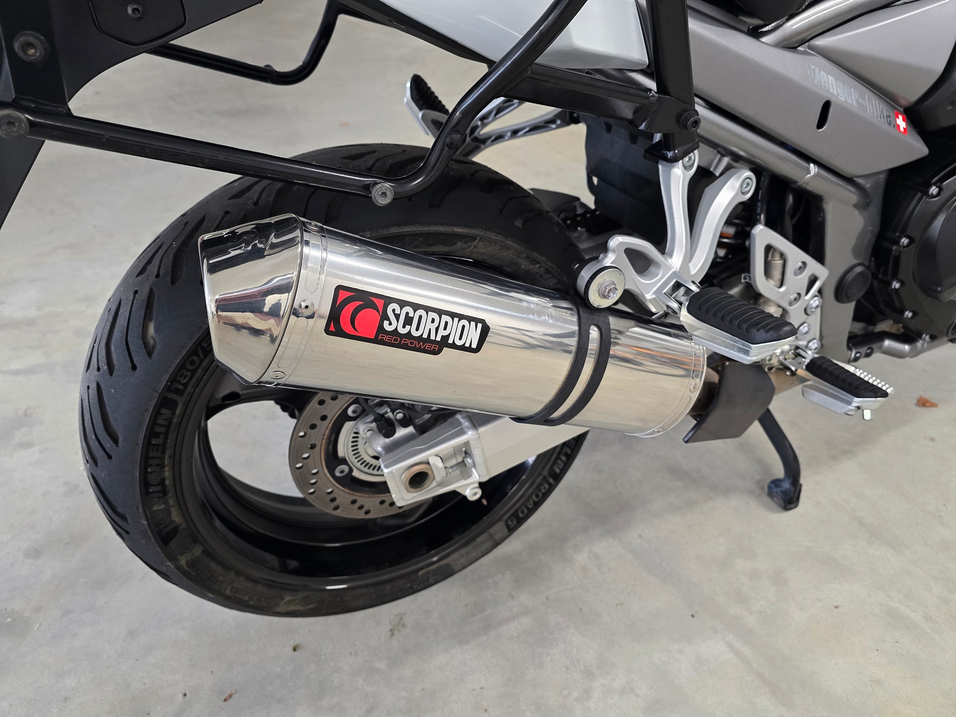 SUZUKI GSX 1250 F ABS-image-11