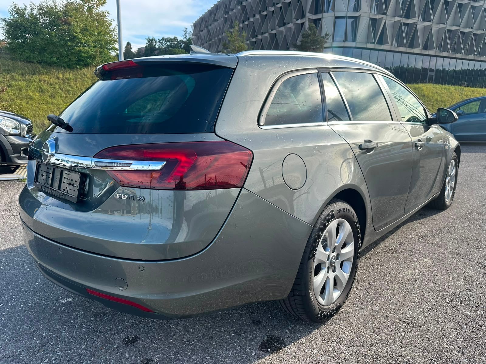 OPEL Insignia Sports Tourer 2.0 CDTI Fleet 4WD-image-5