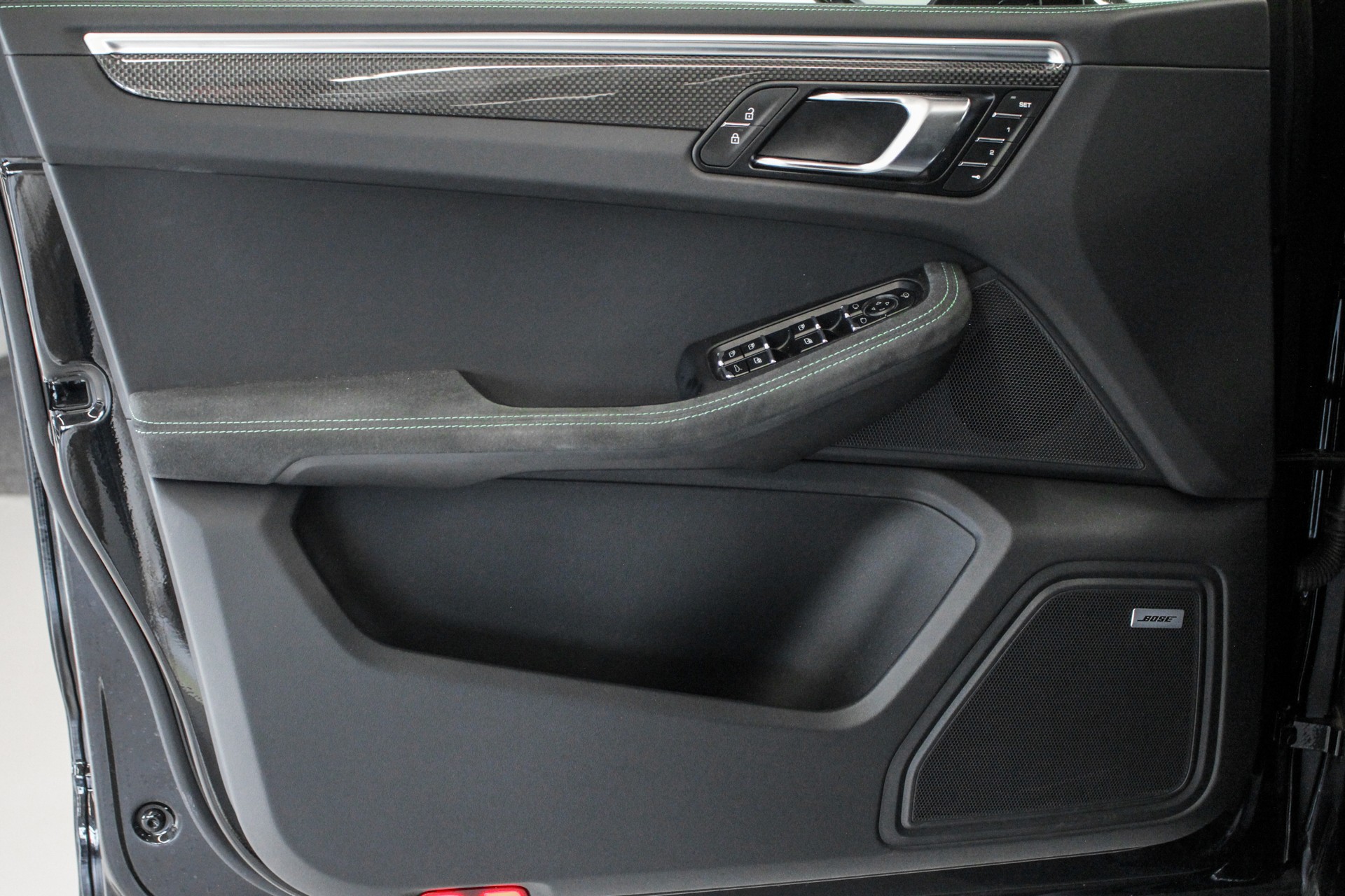 PORSCHE Macan GTS PDK-image-10