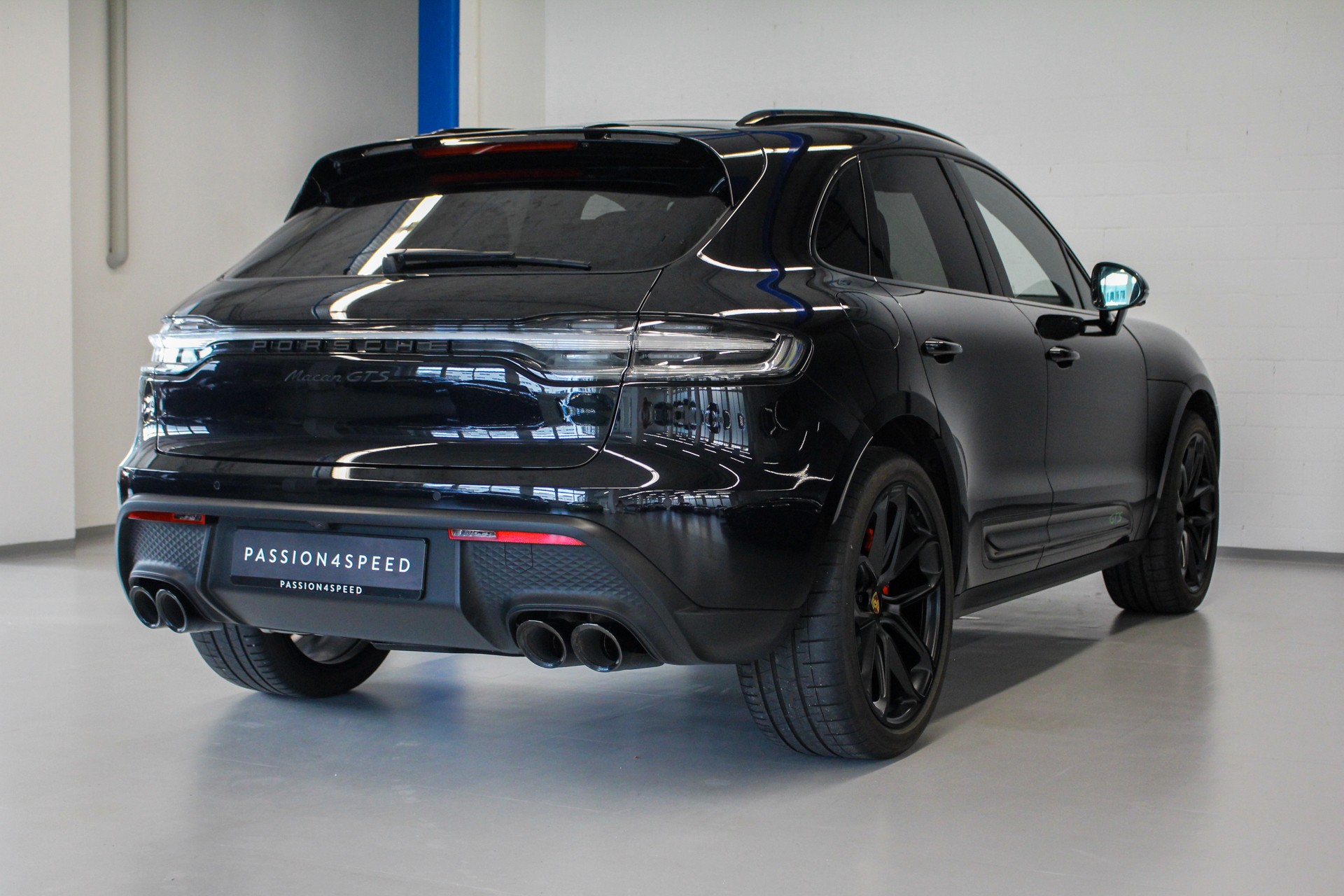 PORSCHE Macan GTS PDK-image-4