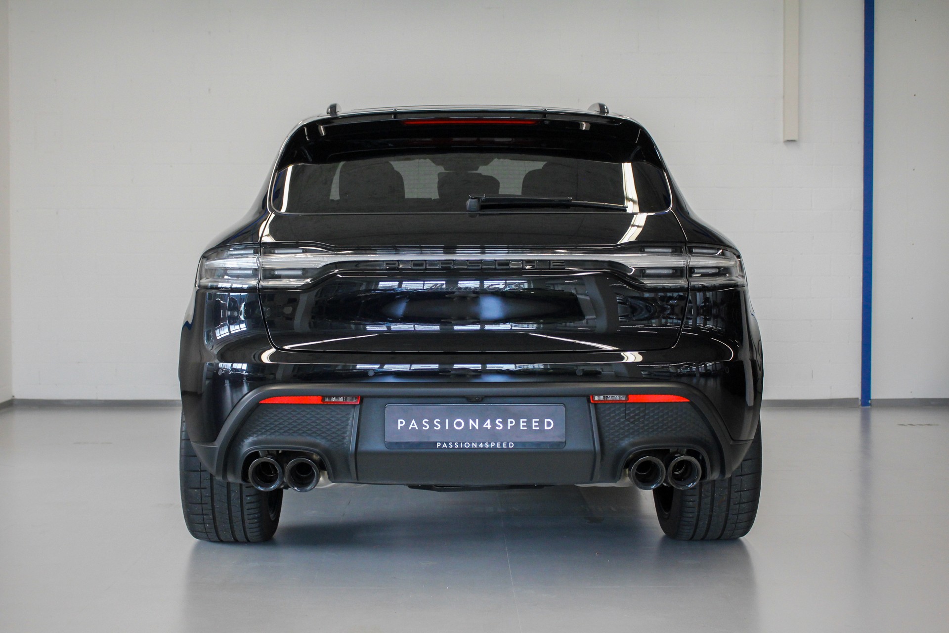 PORSCHE Macan GTS PDK-showroom-element-3
