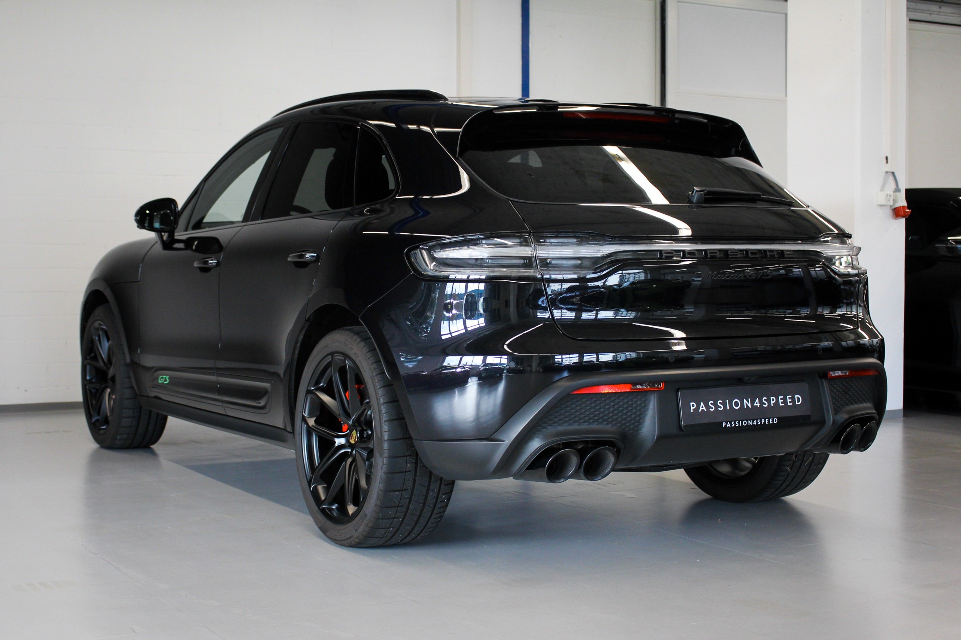 PORSCHE Macan GTS PDK-image-5