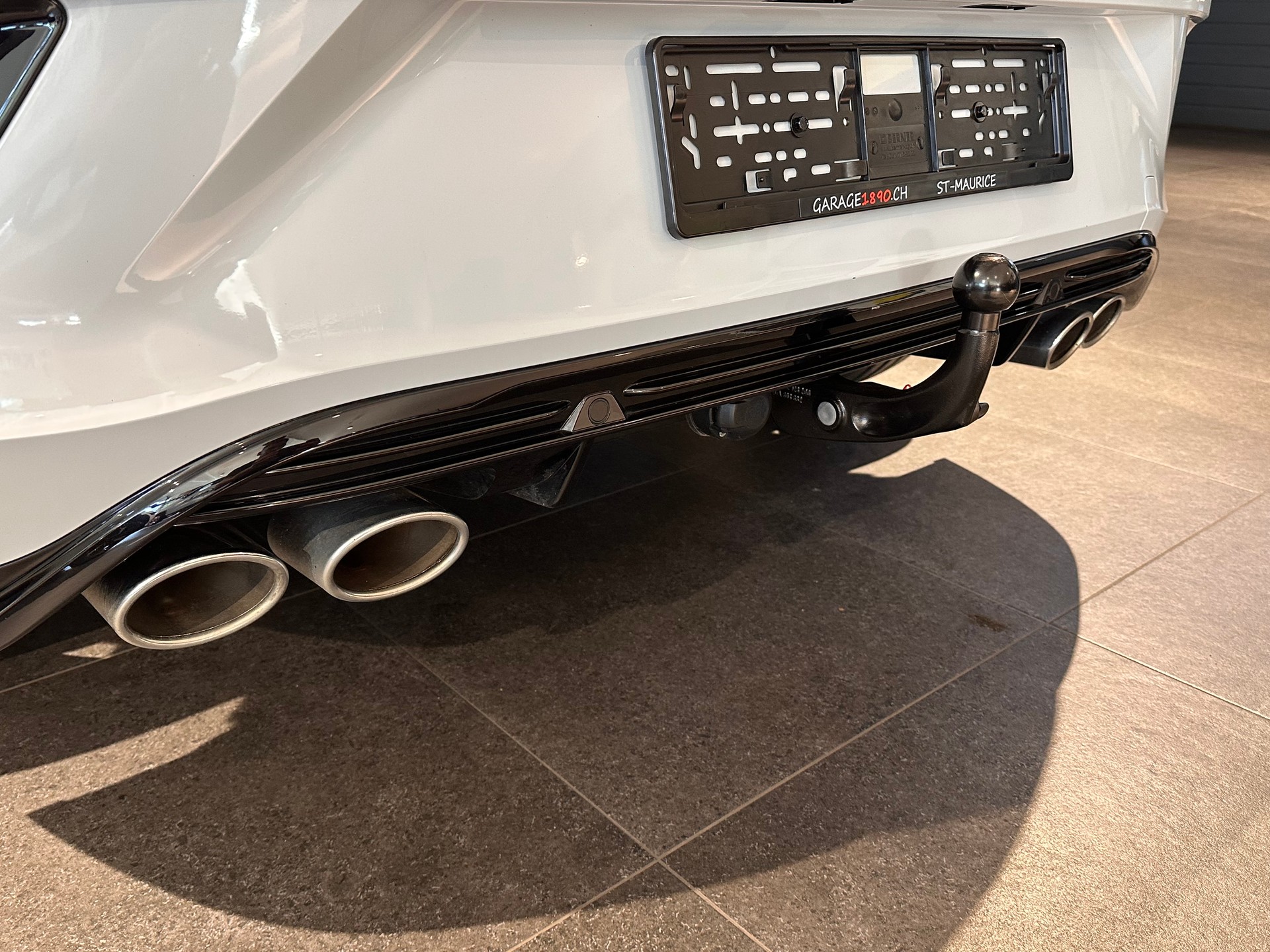 VW T-Roc 2.0 TSI R 4Motion-image-5