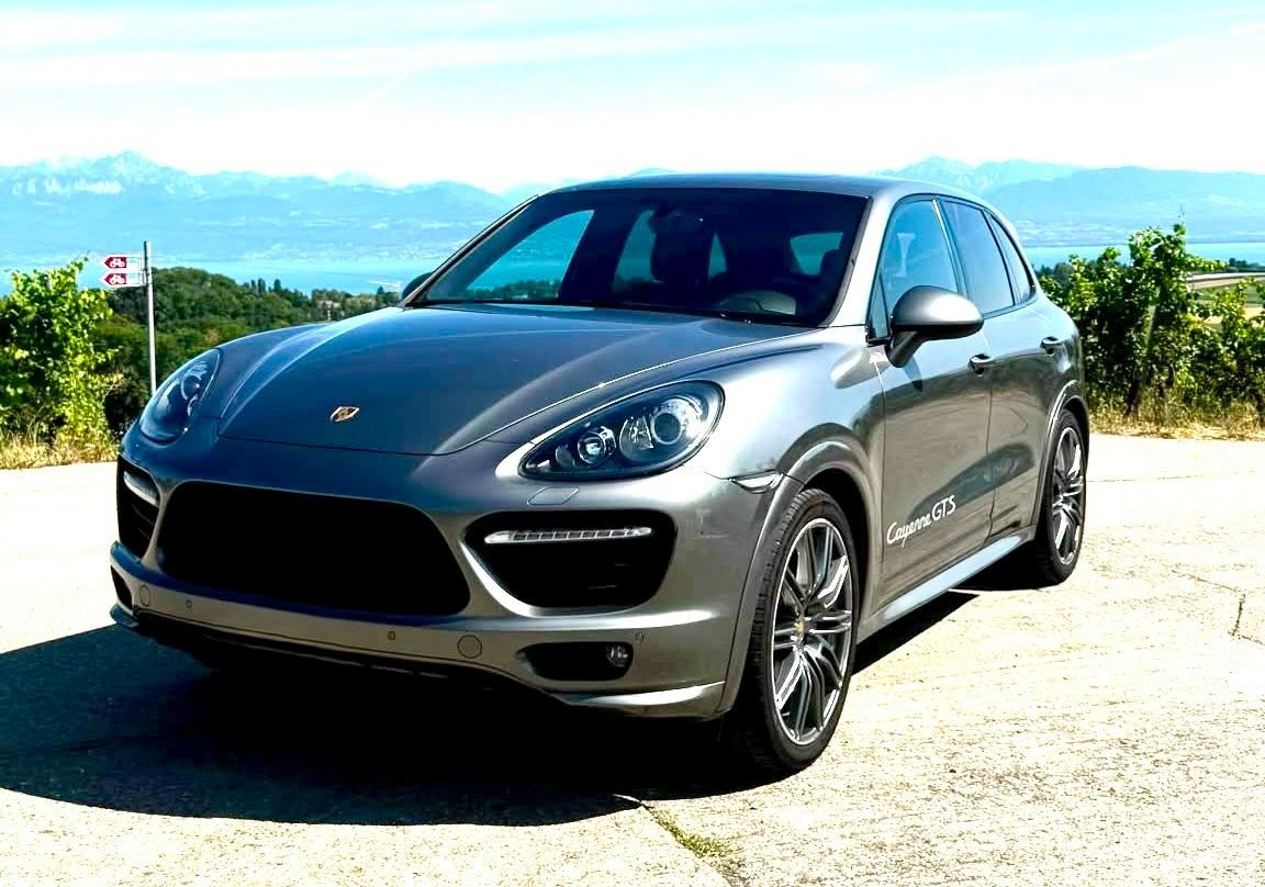 PORSCHE Cayenne GTS-image-1