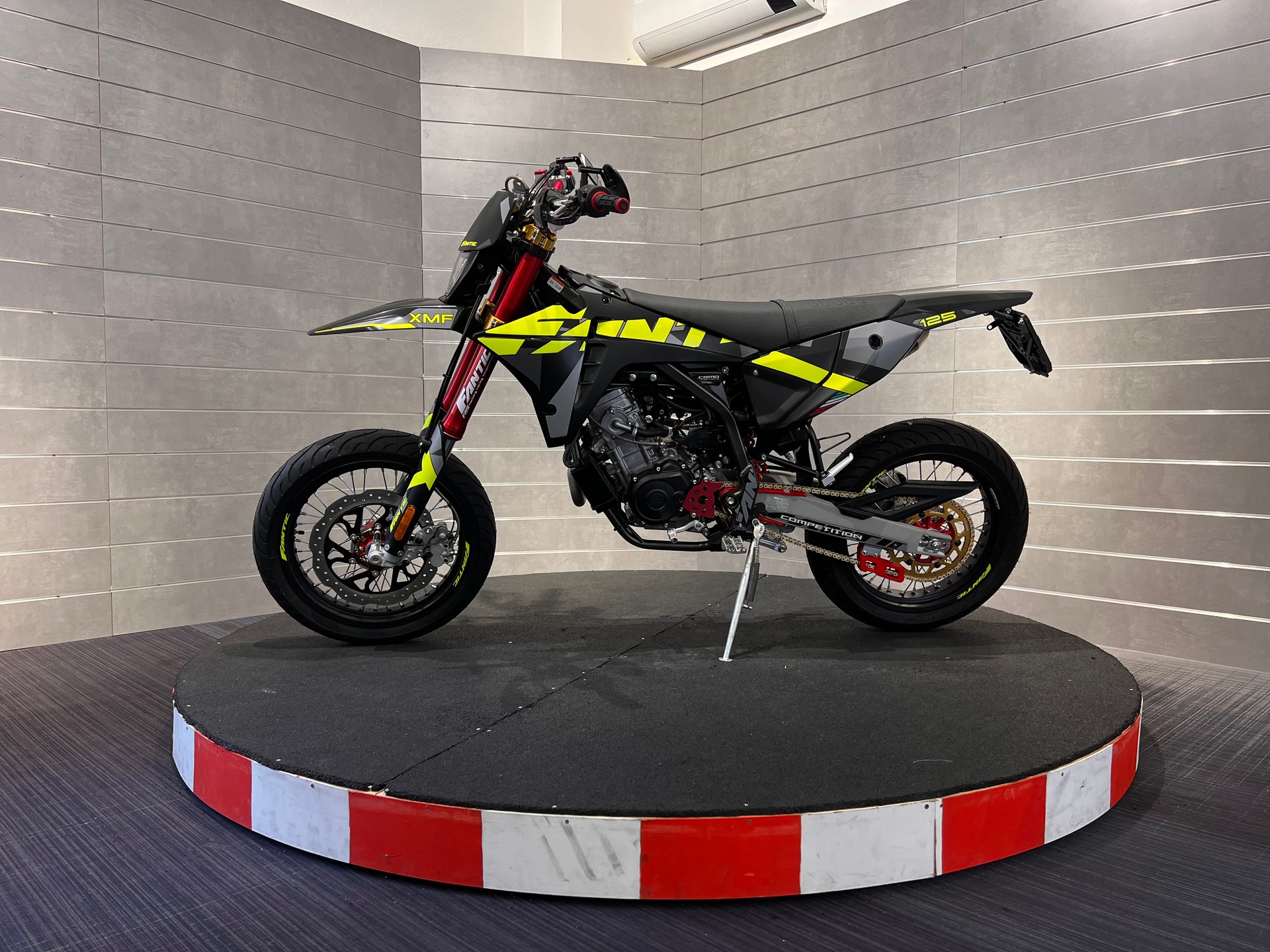 FANTIC Competition-image-1