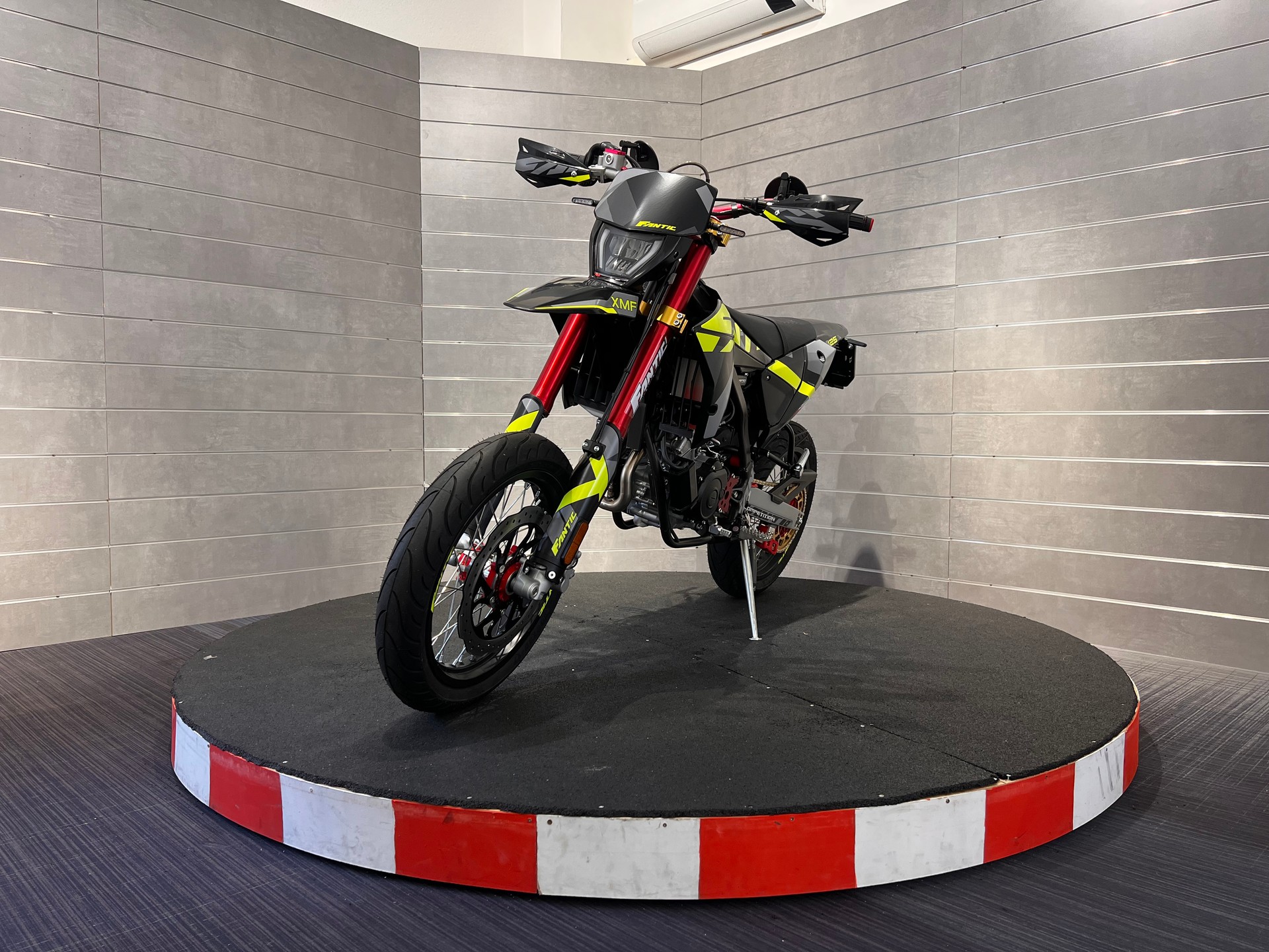 FANTIC Competition-image-0