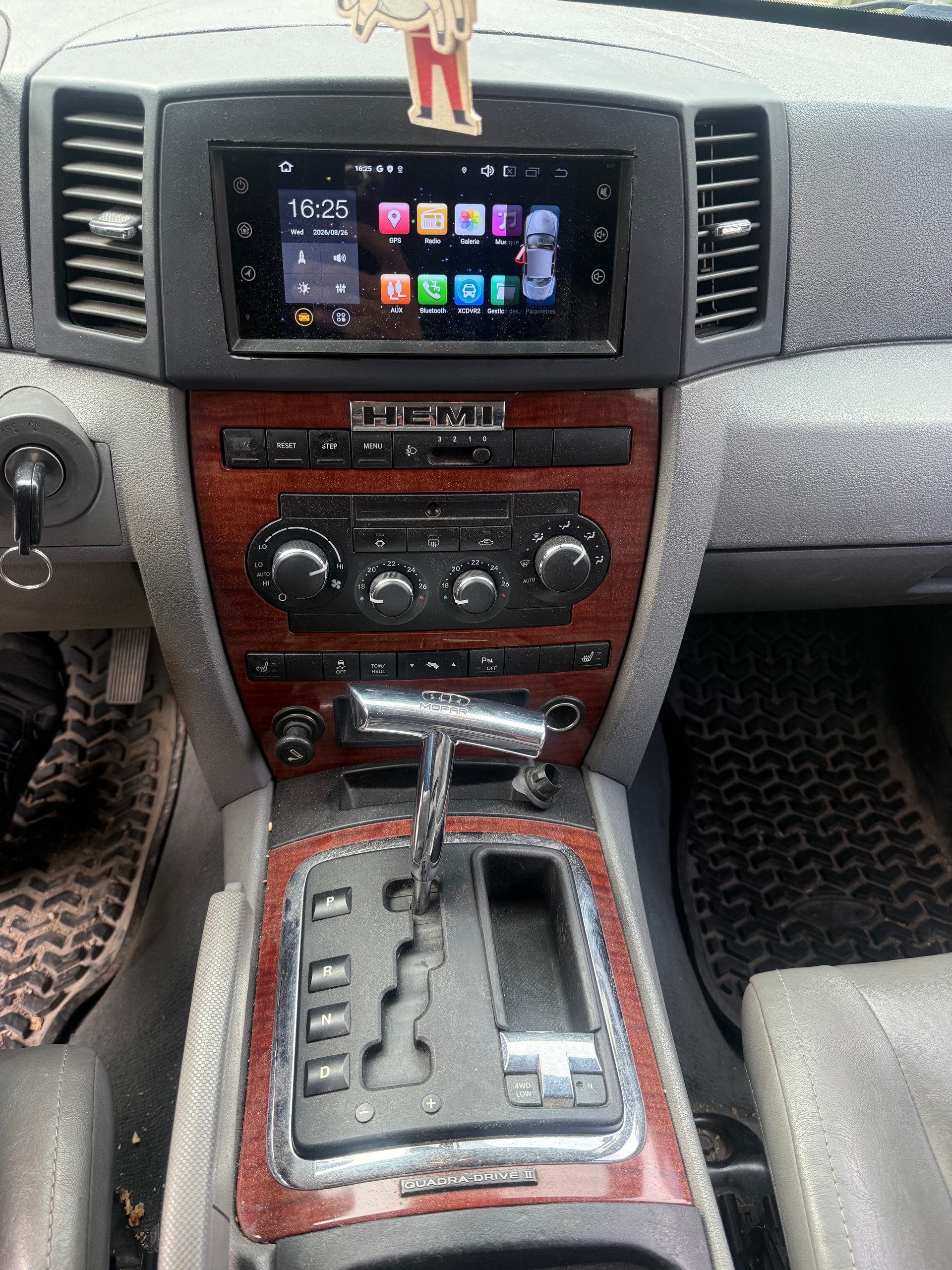 JEEP Grand Cherokee 5.7 HEMI Limited Automatic-image-9