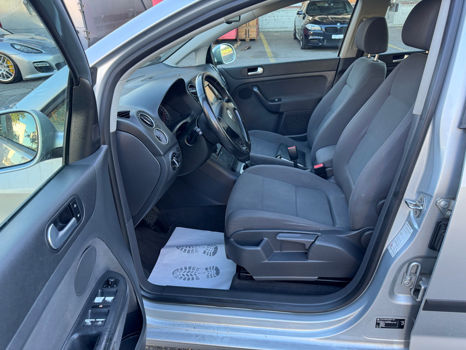 VW Golf Plus 1.6 FSI Comfortline-image-10